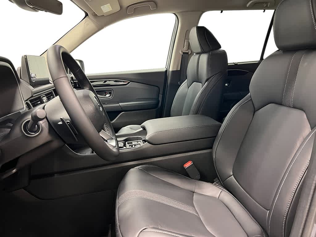 Thumbnail: 2025 Honda Pilot - 13