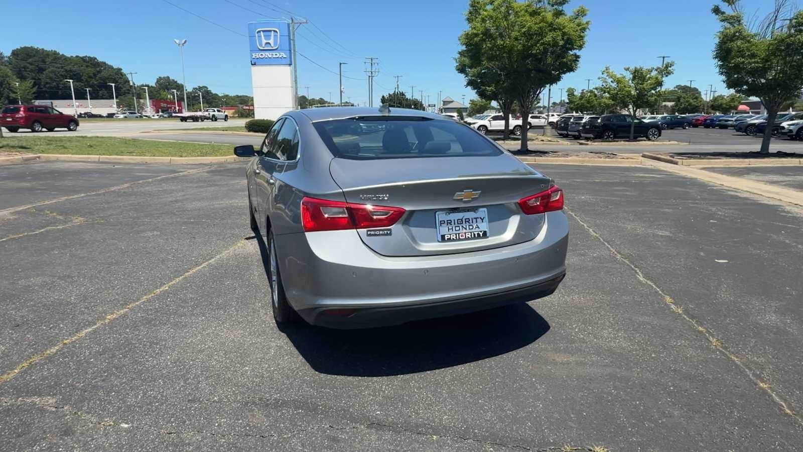 Thumbnail: 2024 Chevrolet Malibu - 7