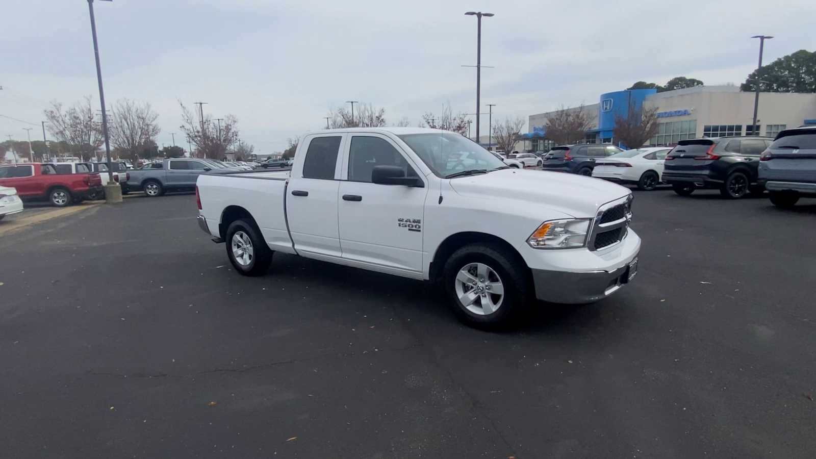 Thumbnail: 2024 RAM 1500 Classic - 2