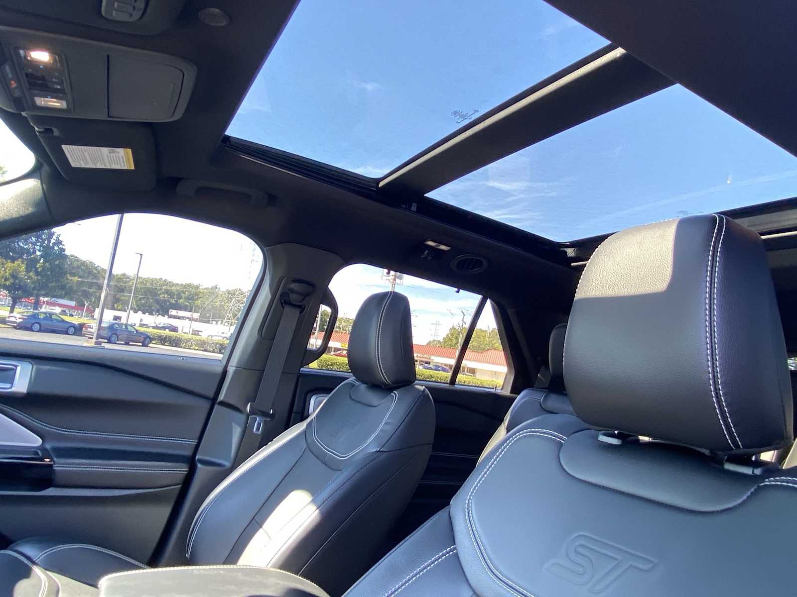 Thumbnail: 2023 Ford Explorer - 16