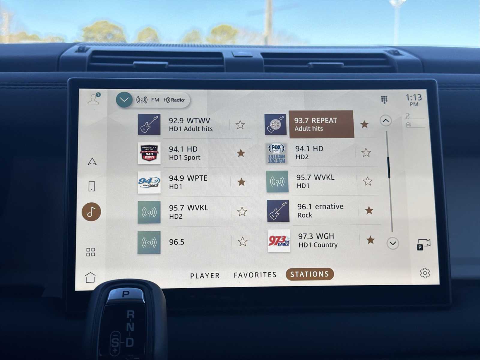 Thumbnail: 2025 Land Rover Defender - 12