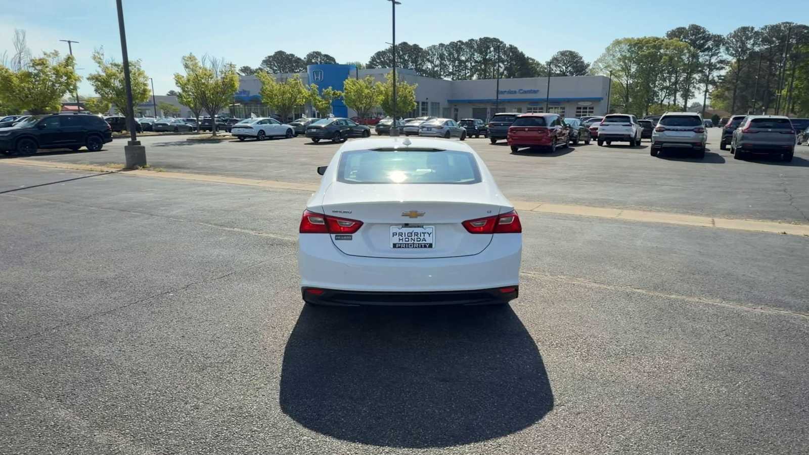 Thumbnail: 2023 Chevrolet Malibu - 7