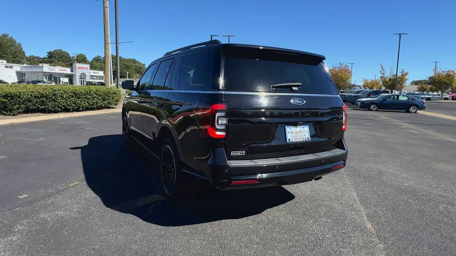 Thumbnail: 2022 Ford Expedition - 7