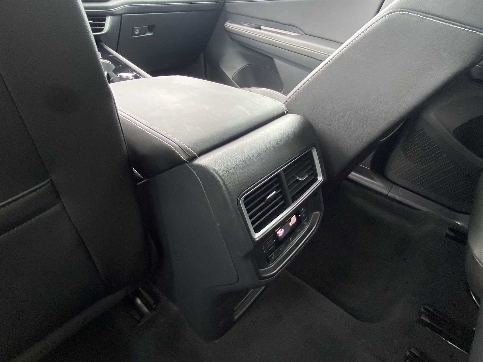 Thumbnail: 2025 Volkswagen Atlas - 23