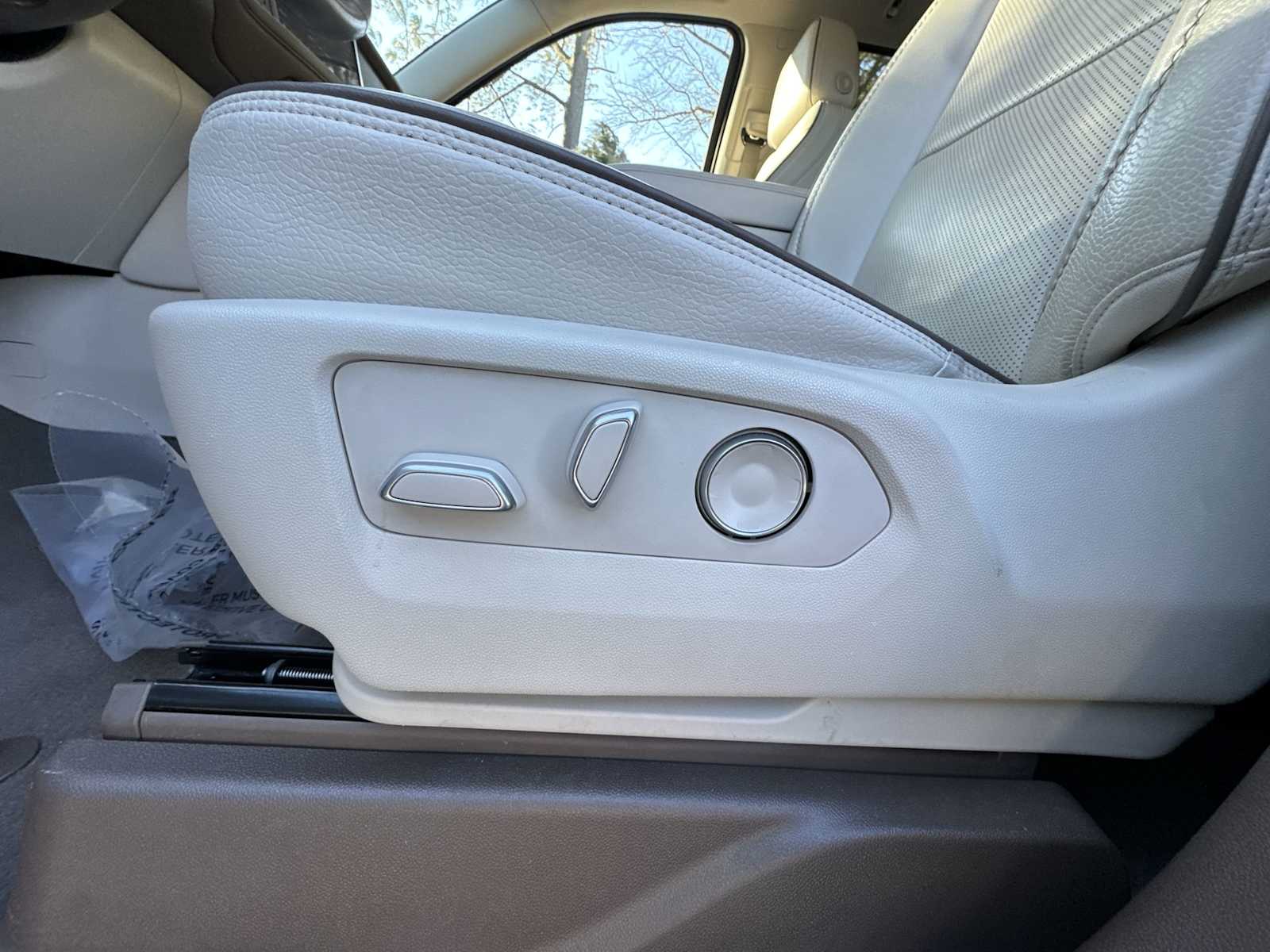 Thumbnail: 2021 GMC Yukon - 14