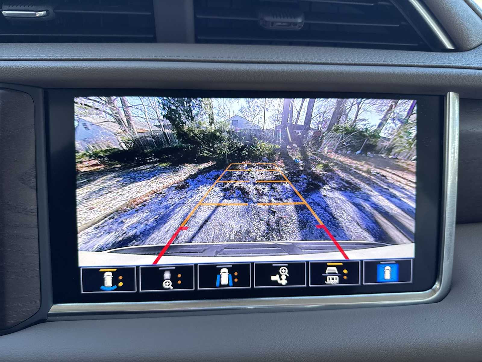 Thumbnail: 2021 GMC Yukon - 23