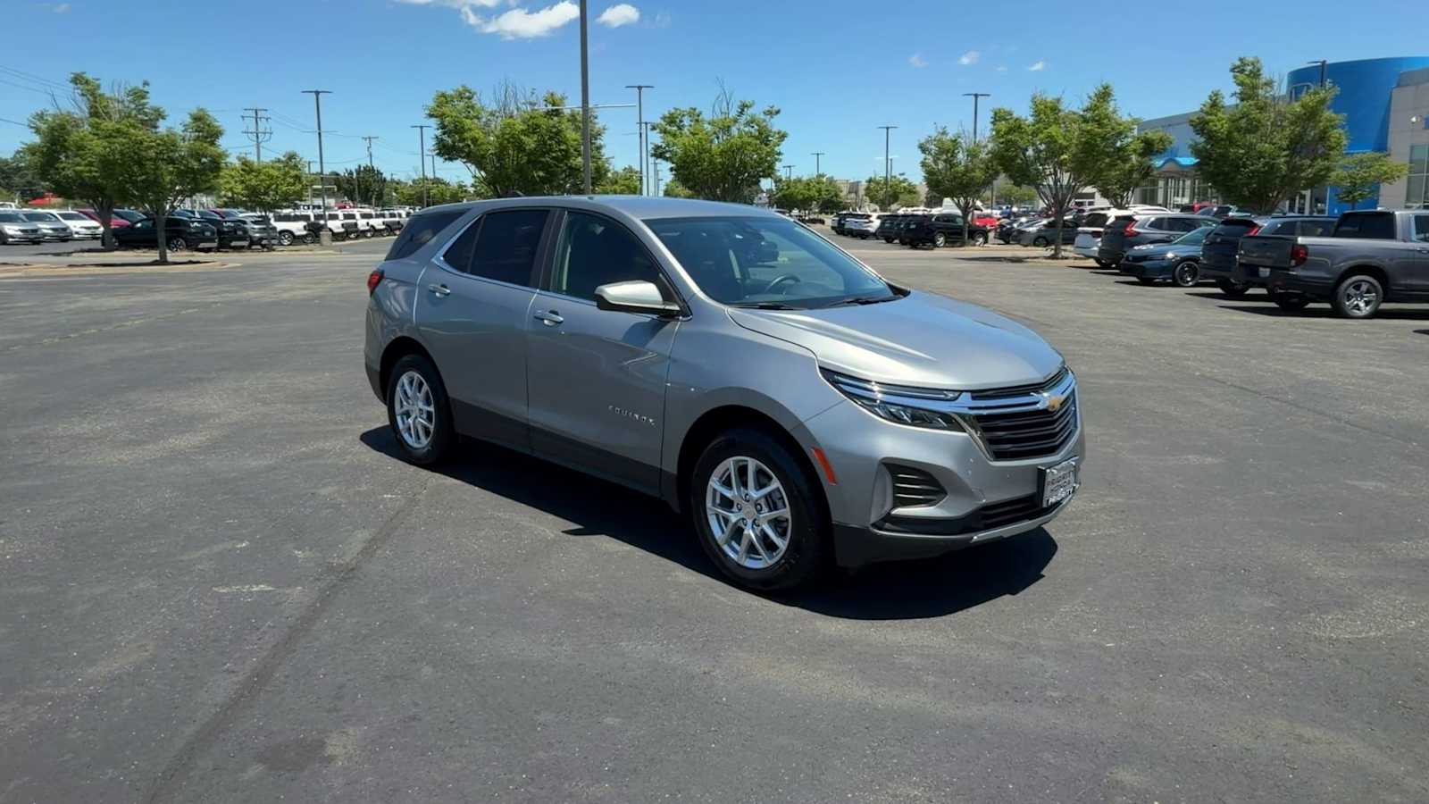 Thumbnail: 2024 Chevrolet Equinox - 2