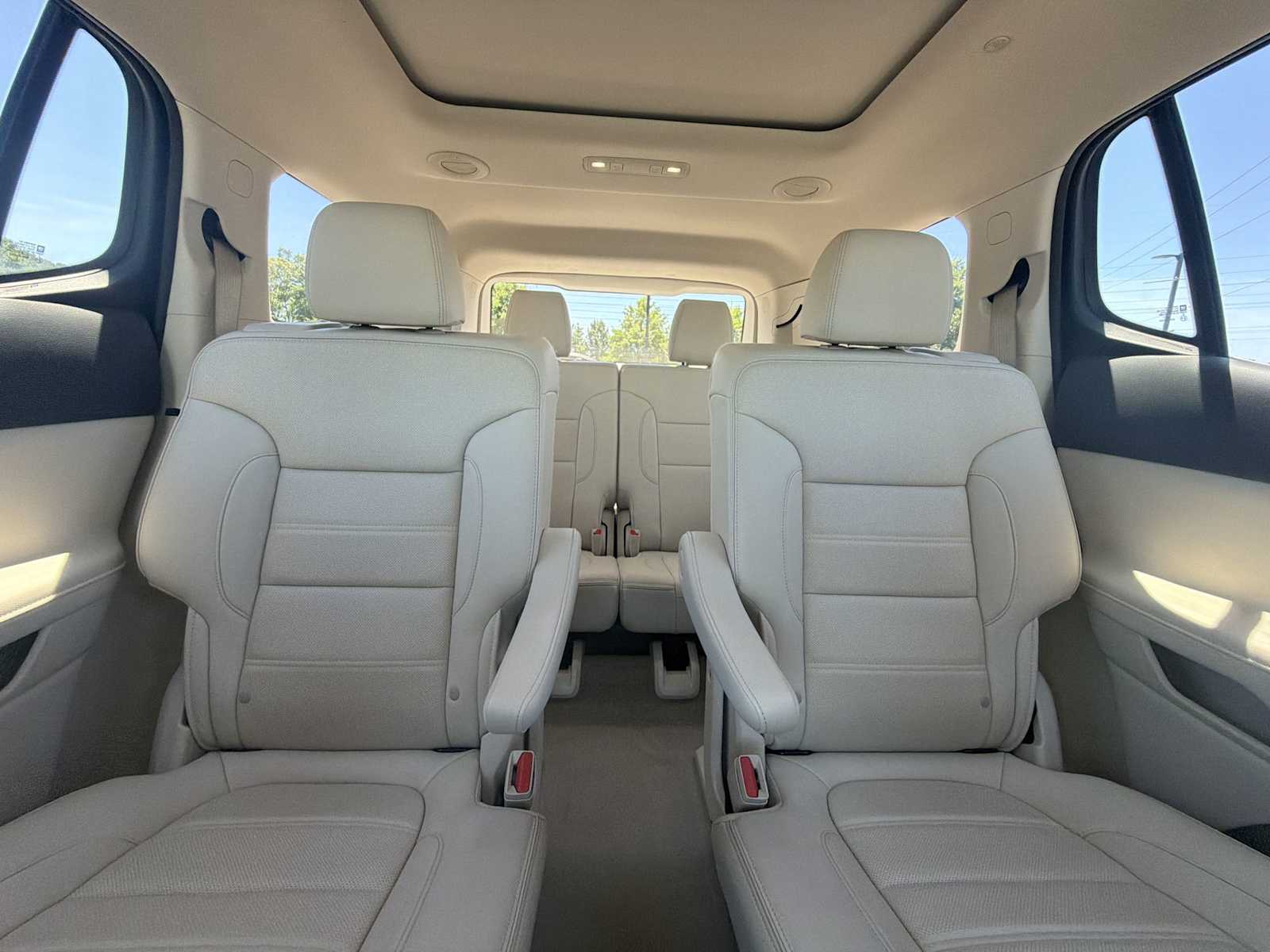 Thumbnail: 2021 GMC Acadia - 26