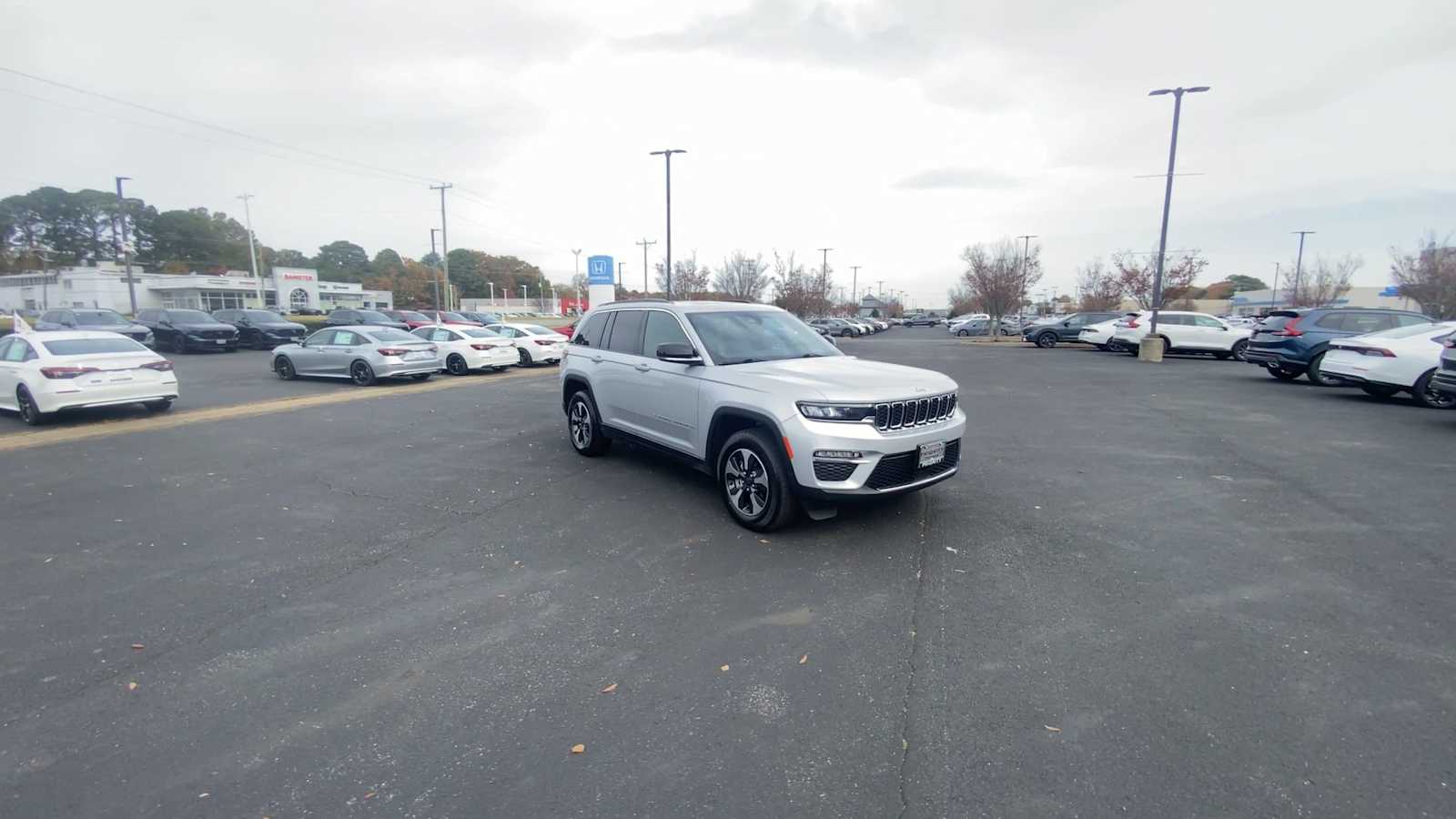 Thumbnail: 2024 Jeep Grand Cherokee - 2