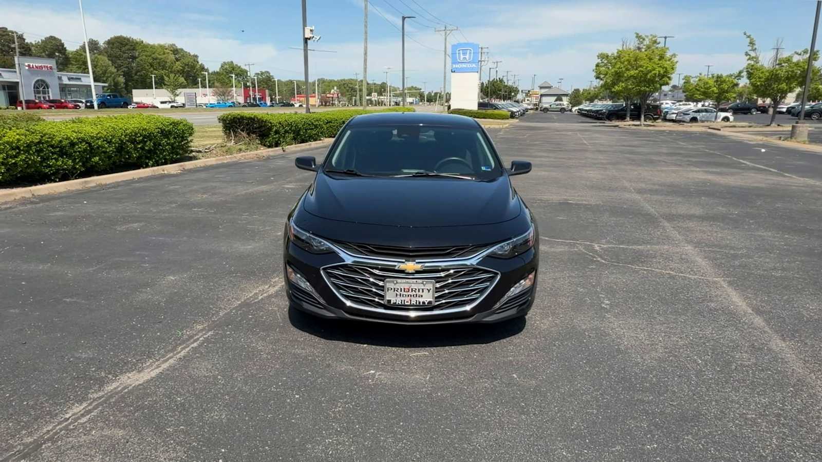 Thumbnail: 2024 Chevrolet Malibu - 3