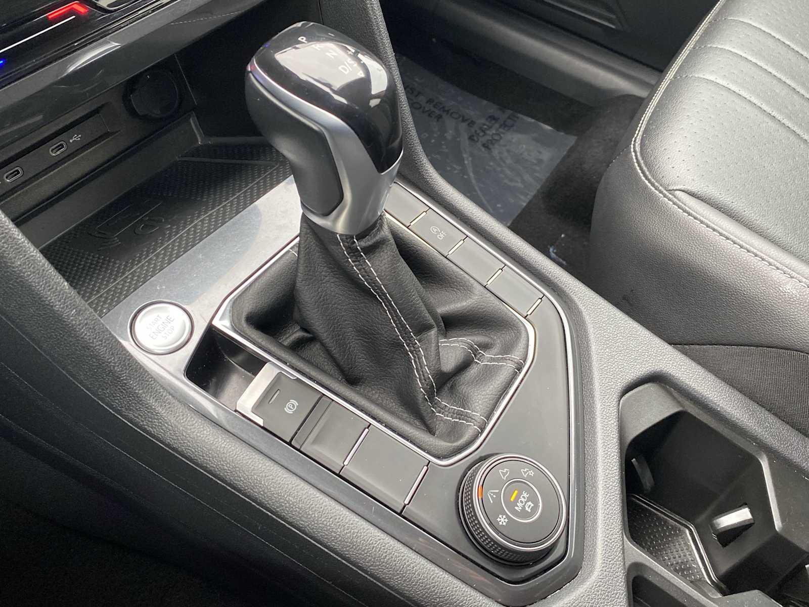 Thumbnail: 2022 Volkswagen Tiguan - 20