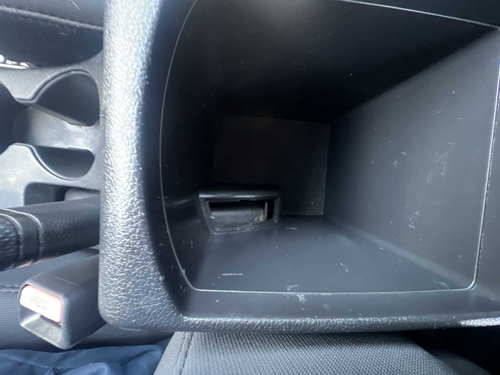 Thumbnail: 2012 Hyundai Accent - 22