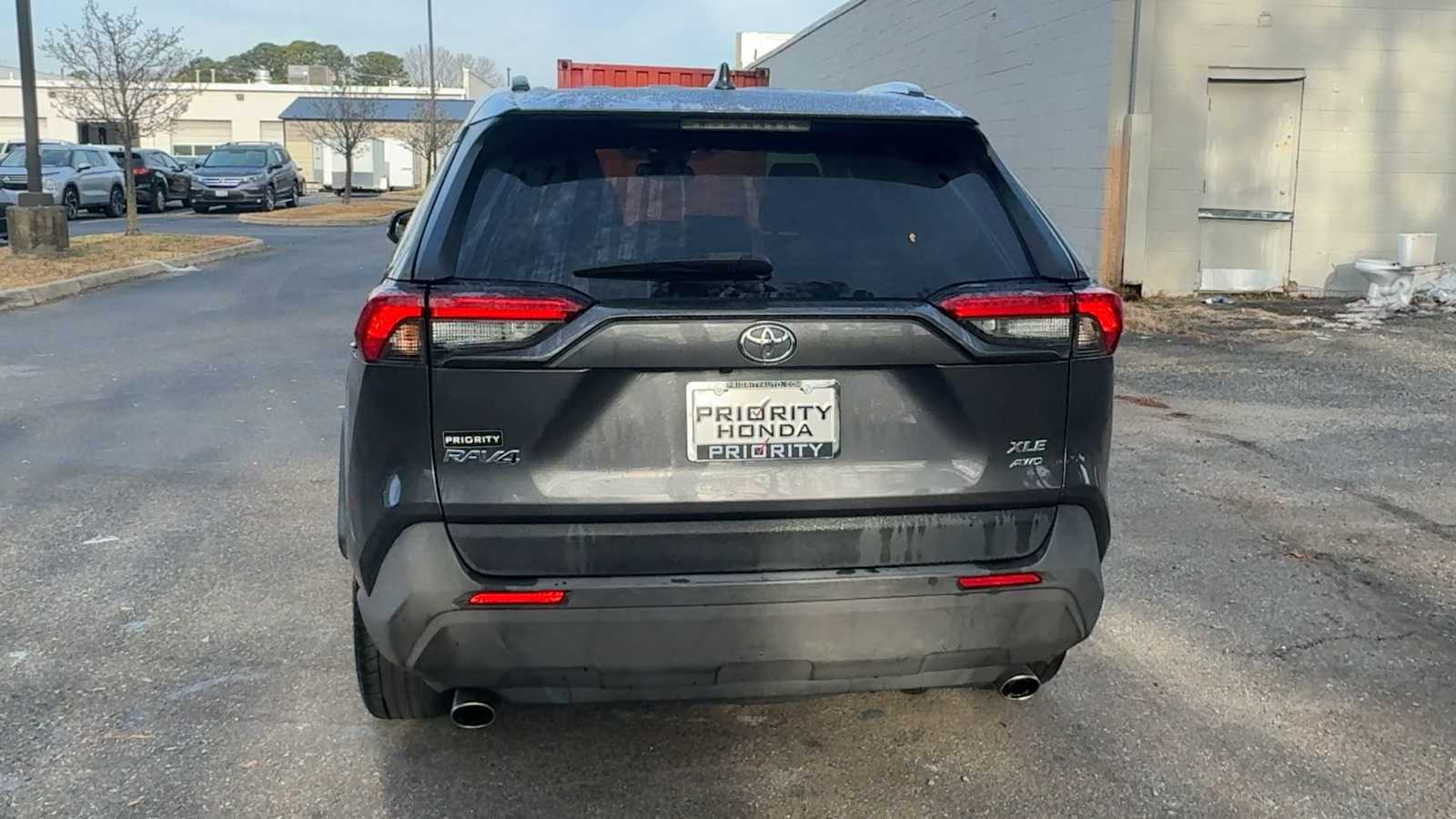 Thumbnail: 2019 Toyota RAV4 - 7