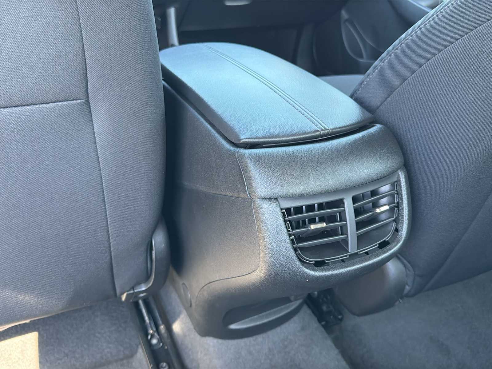 Thumbnail: 2024 Chevrolet Malibu - 21