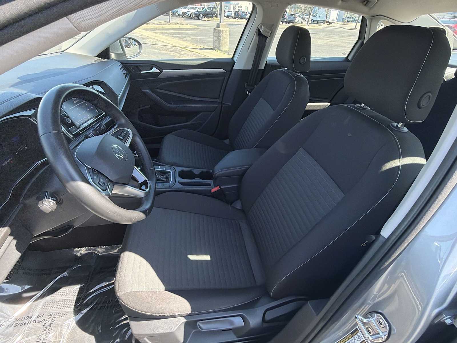 Thumbnail: 2024 Volkswagen Jetta - 22