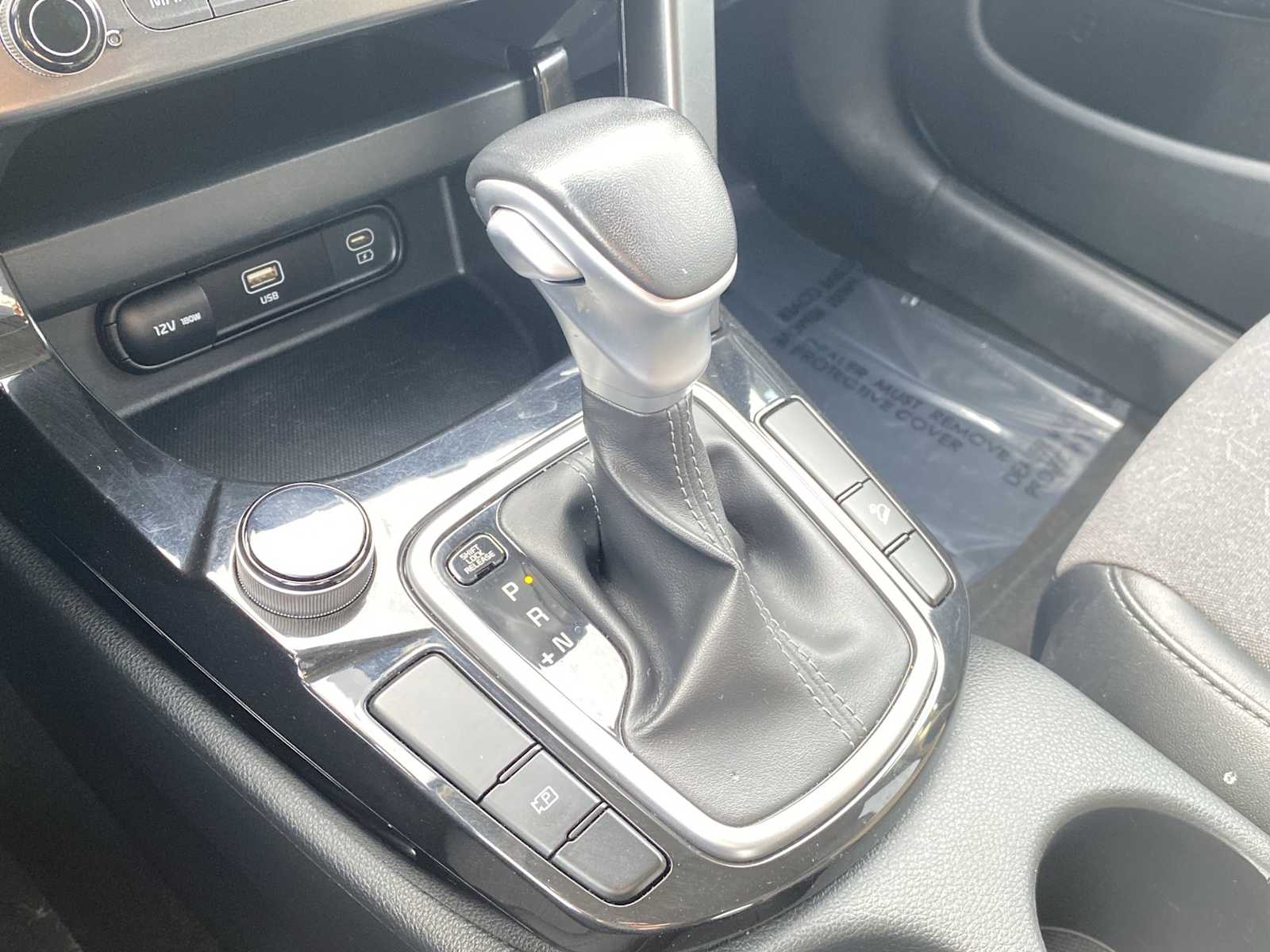 Thumbnail: 2024 Kia Seltos - 21