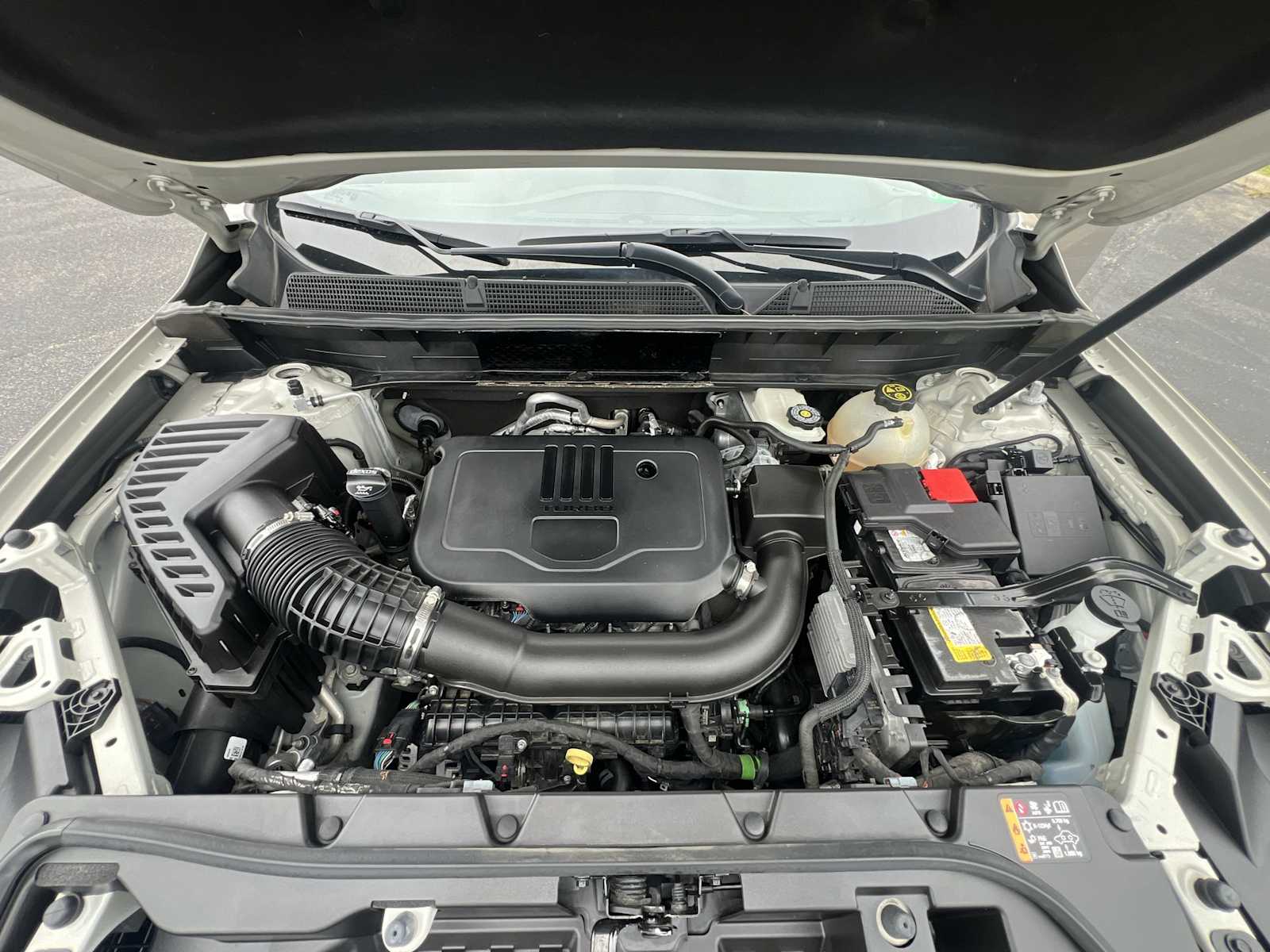 Thumbnail: 2023 GMC Acadia - 17