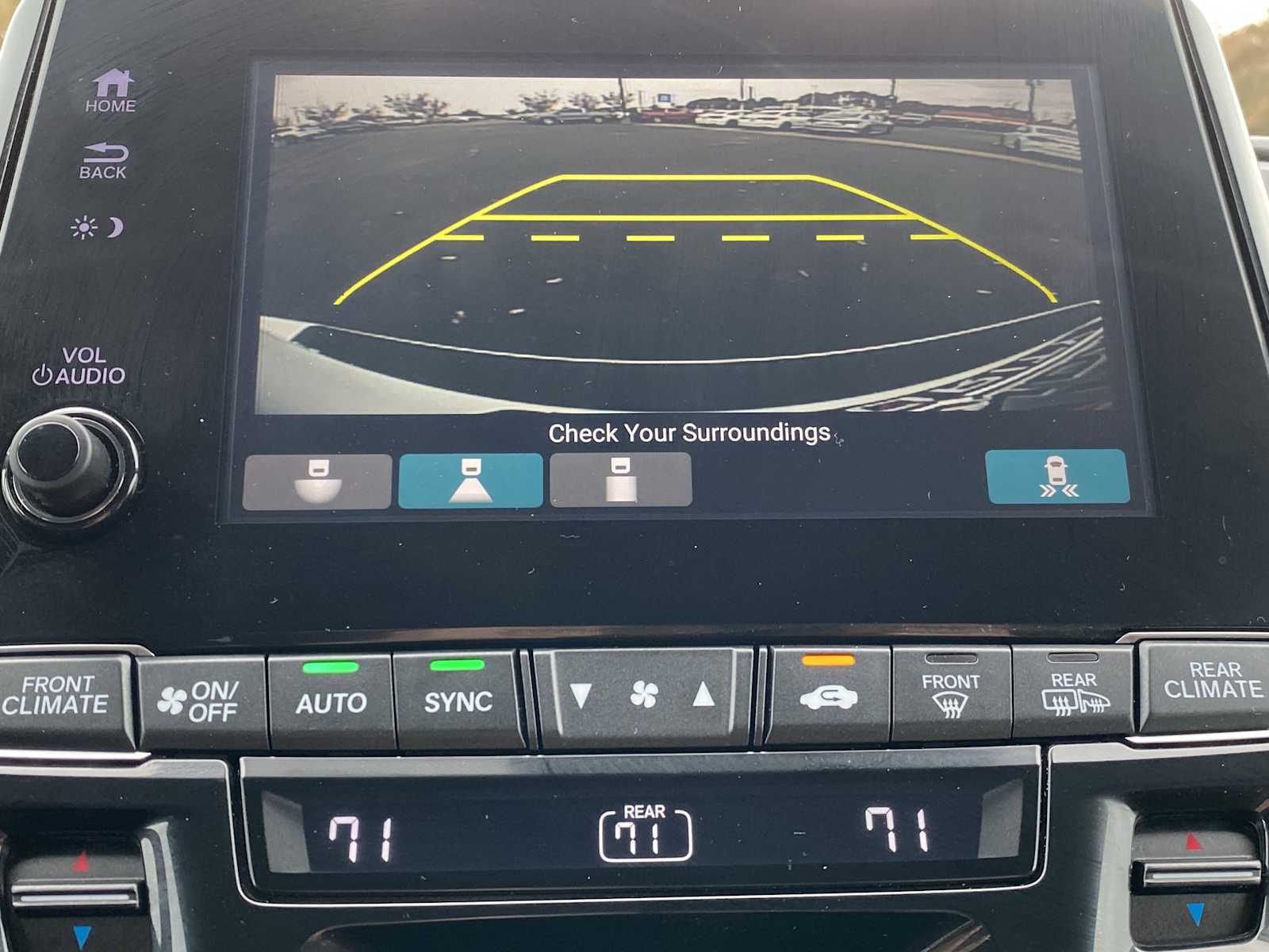 Thumbnail: 2018 Honda Odyssey - 23