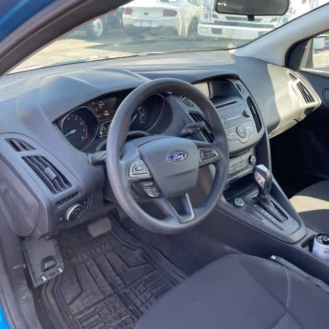 Thumbnail: 2016 Ford Focus - 8