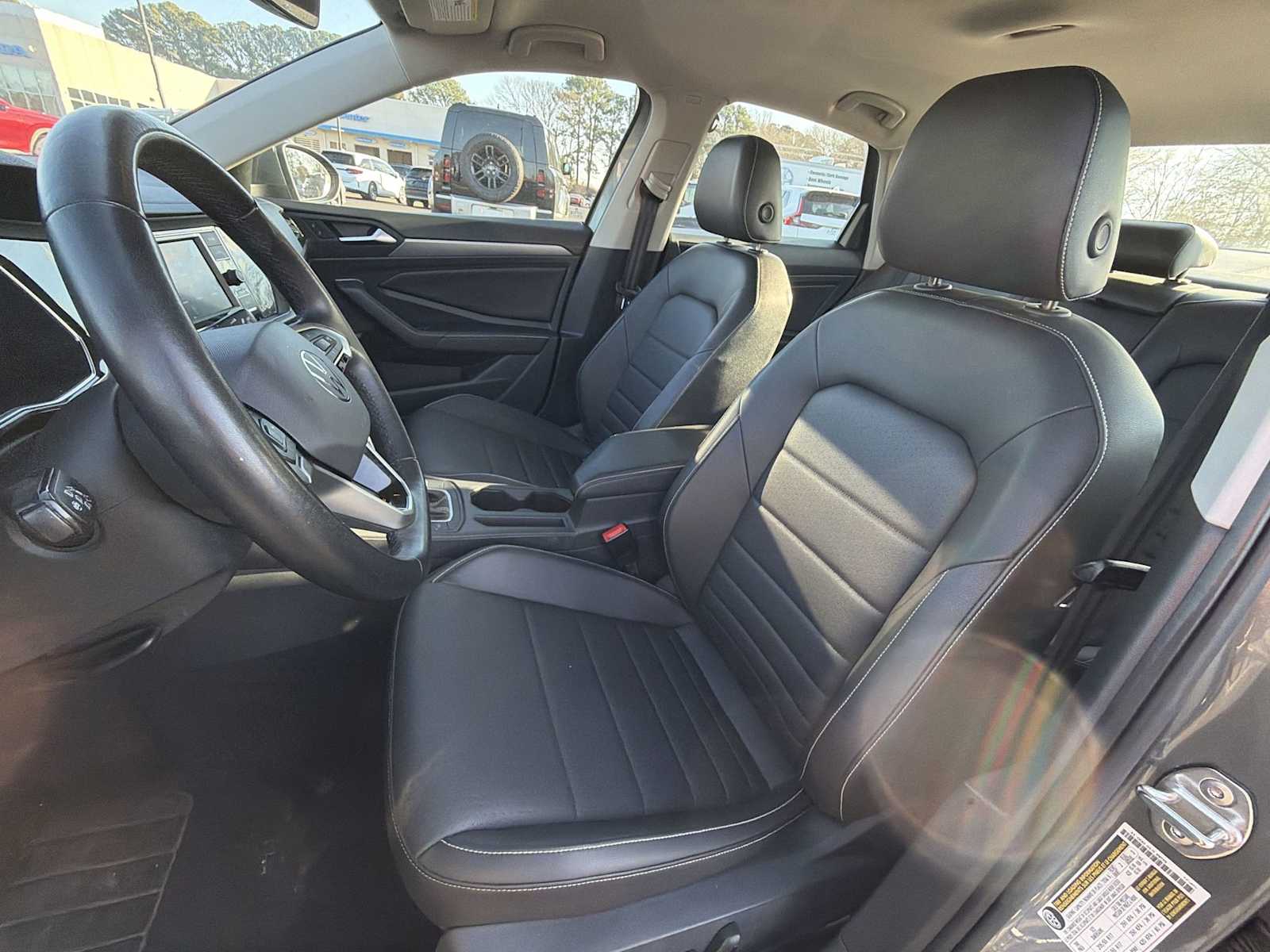 Thumbnail: 2024 Volkswagen Jetta - 13