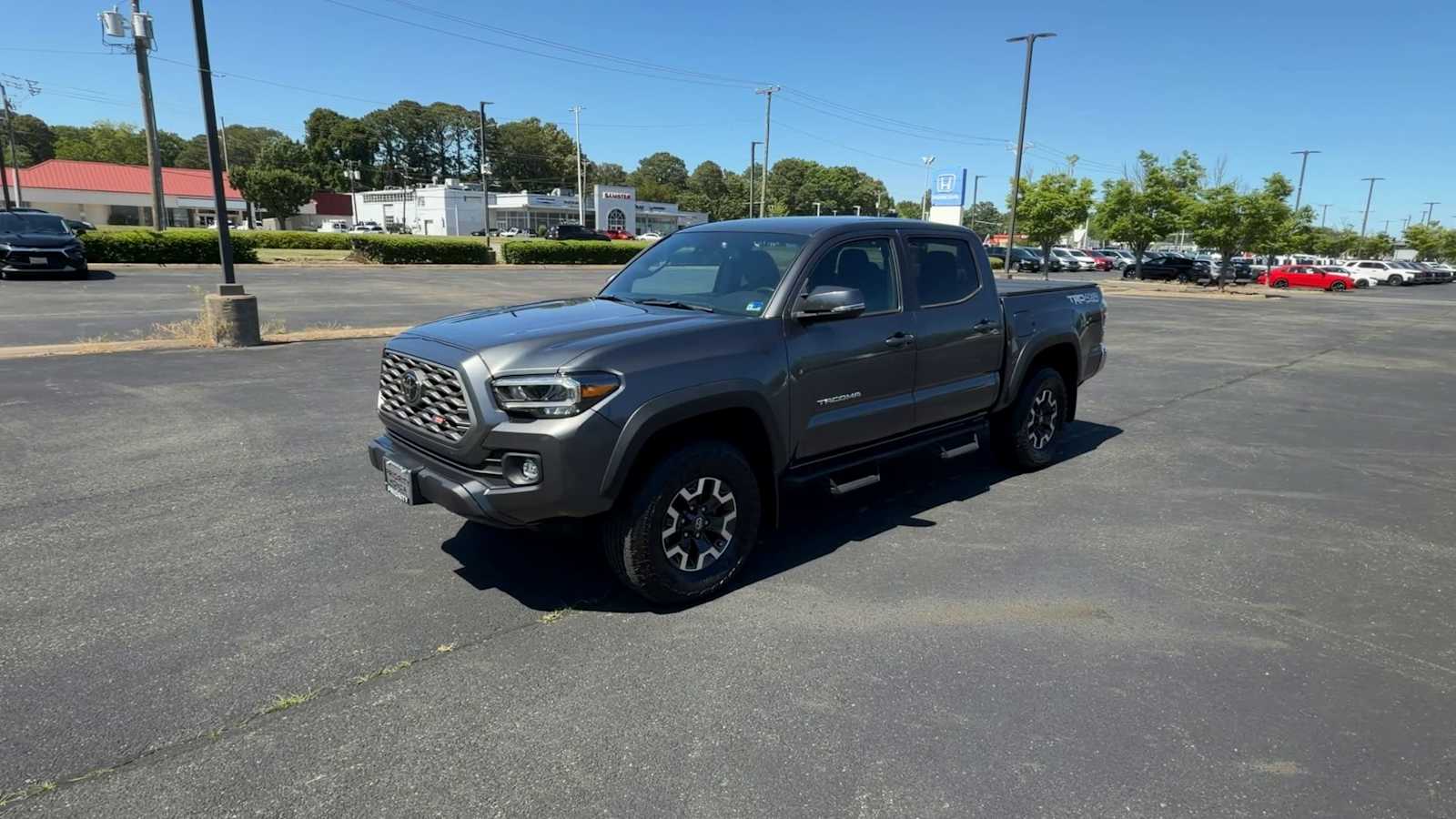 Thumbnail: 2023 Toyota Tacoma - 4