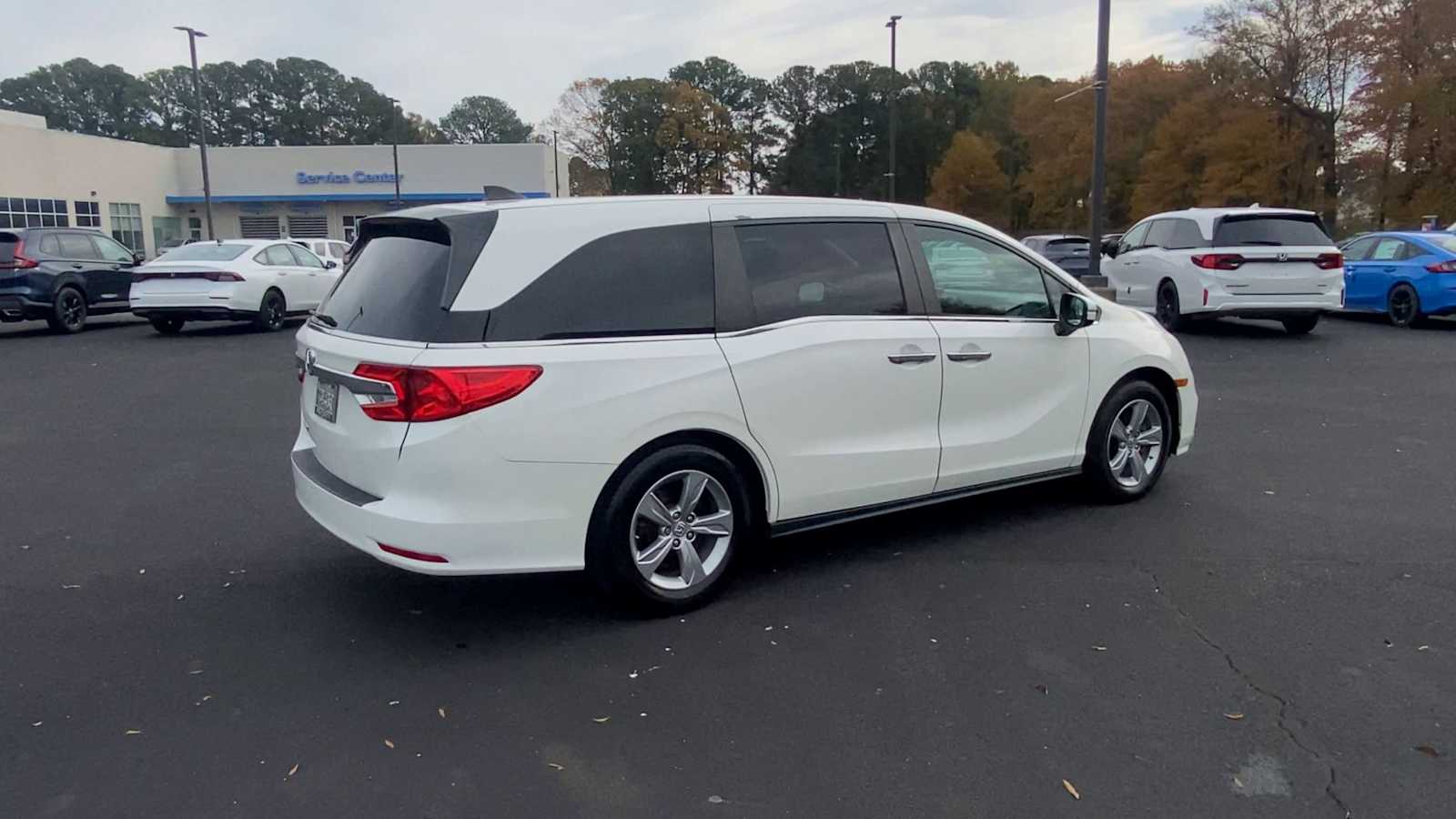 Thumbnail: 2018 Honda Odyssey - 8