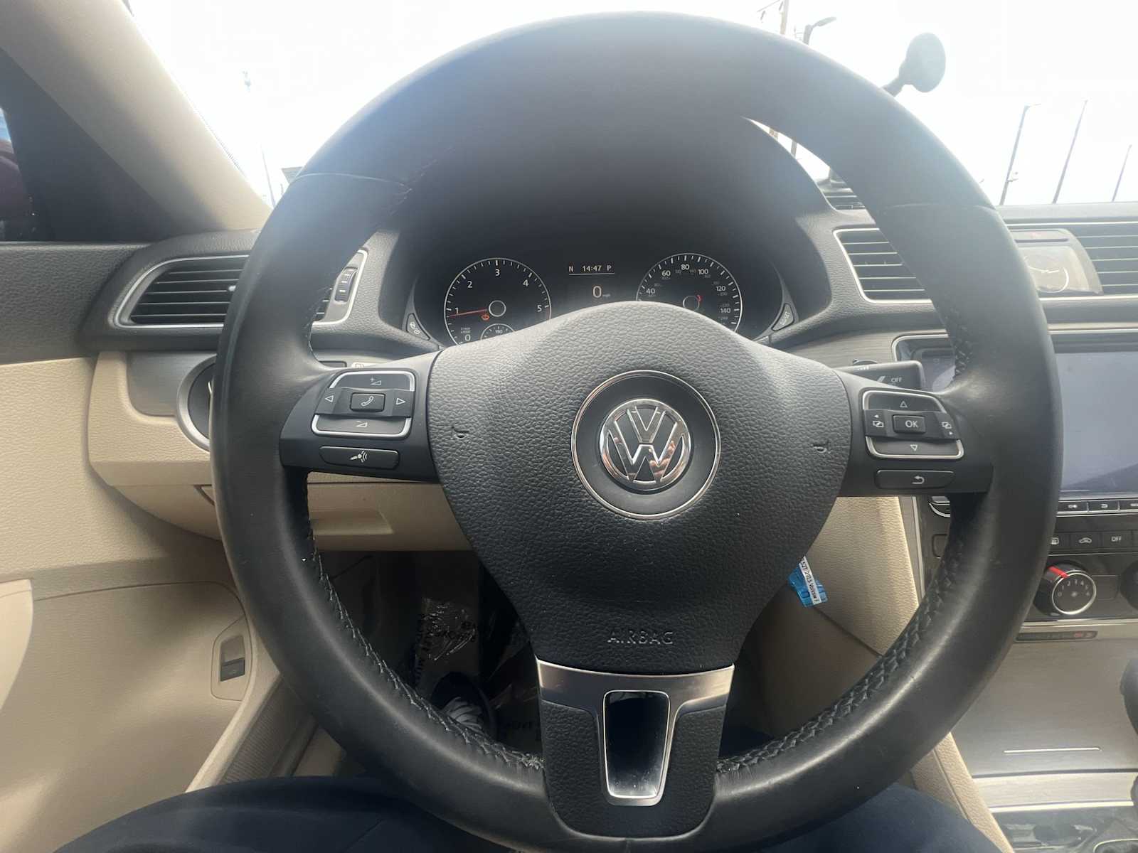 Thumbnail: 2015 Volkswagen Passat - 11