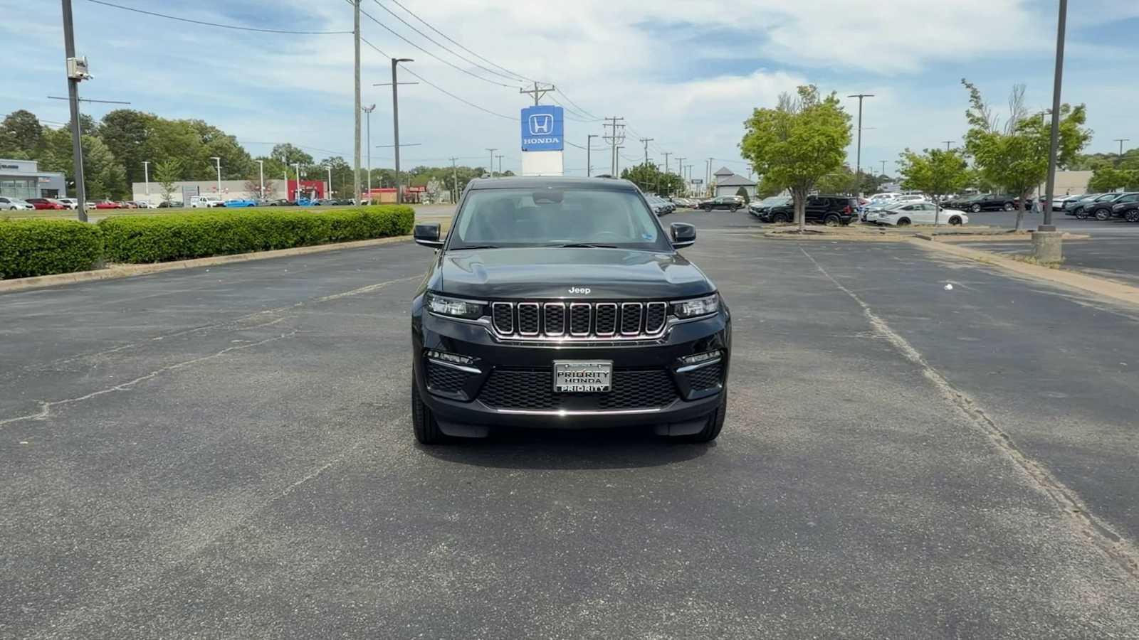 Thumbnail: 2024 Jeep Grand Cherokee - 3