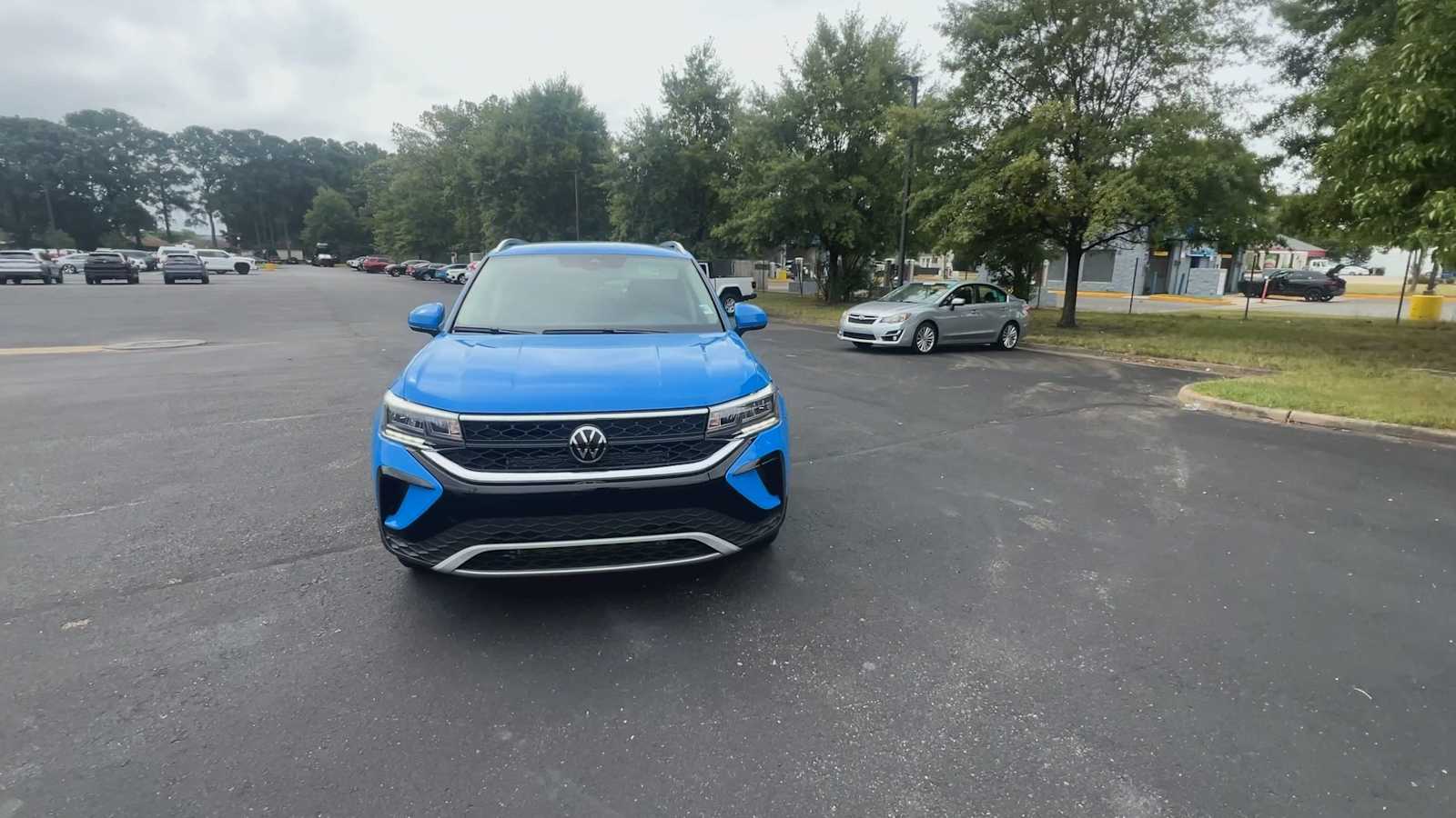 Thumbnail: 2024 Volkswagen Taos - 3