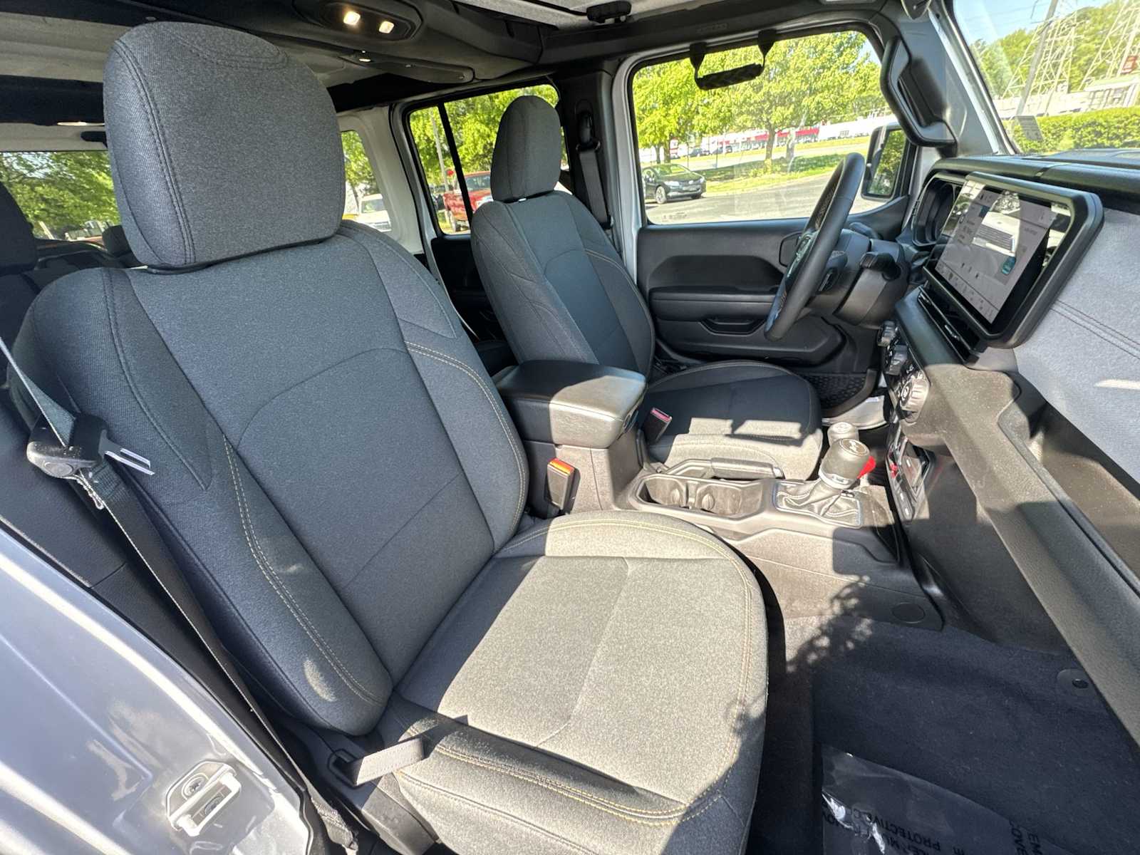 Thumbnail: 2024 Jeep Wrangler - 24