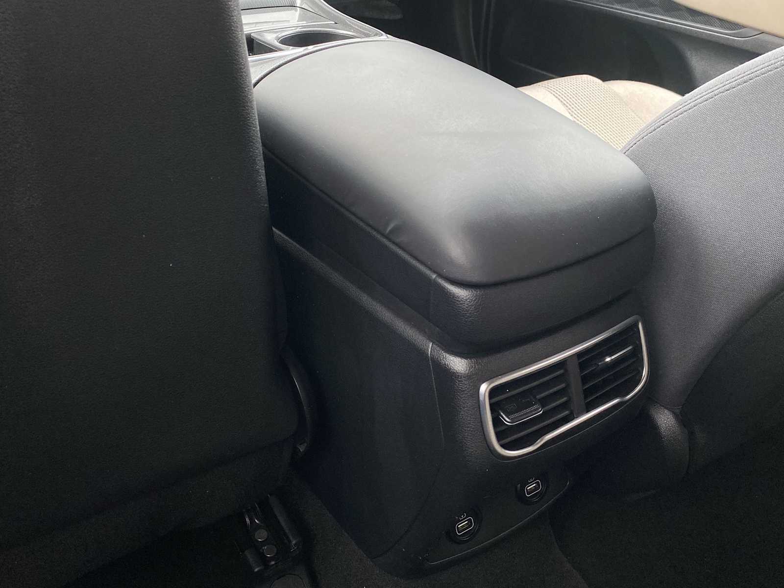 Thumbnail: 2022 Hyundai Santa Fe - 21