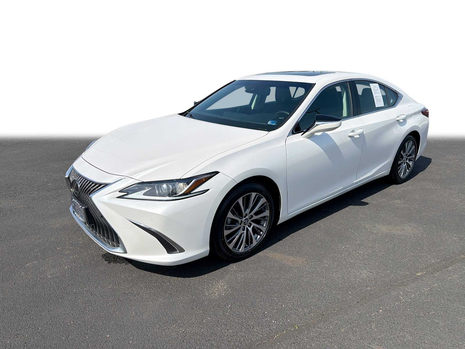 Thumbnail: 2019 Lexus ES - 1