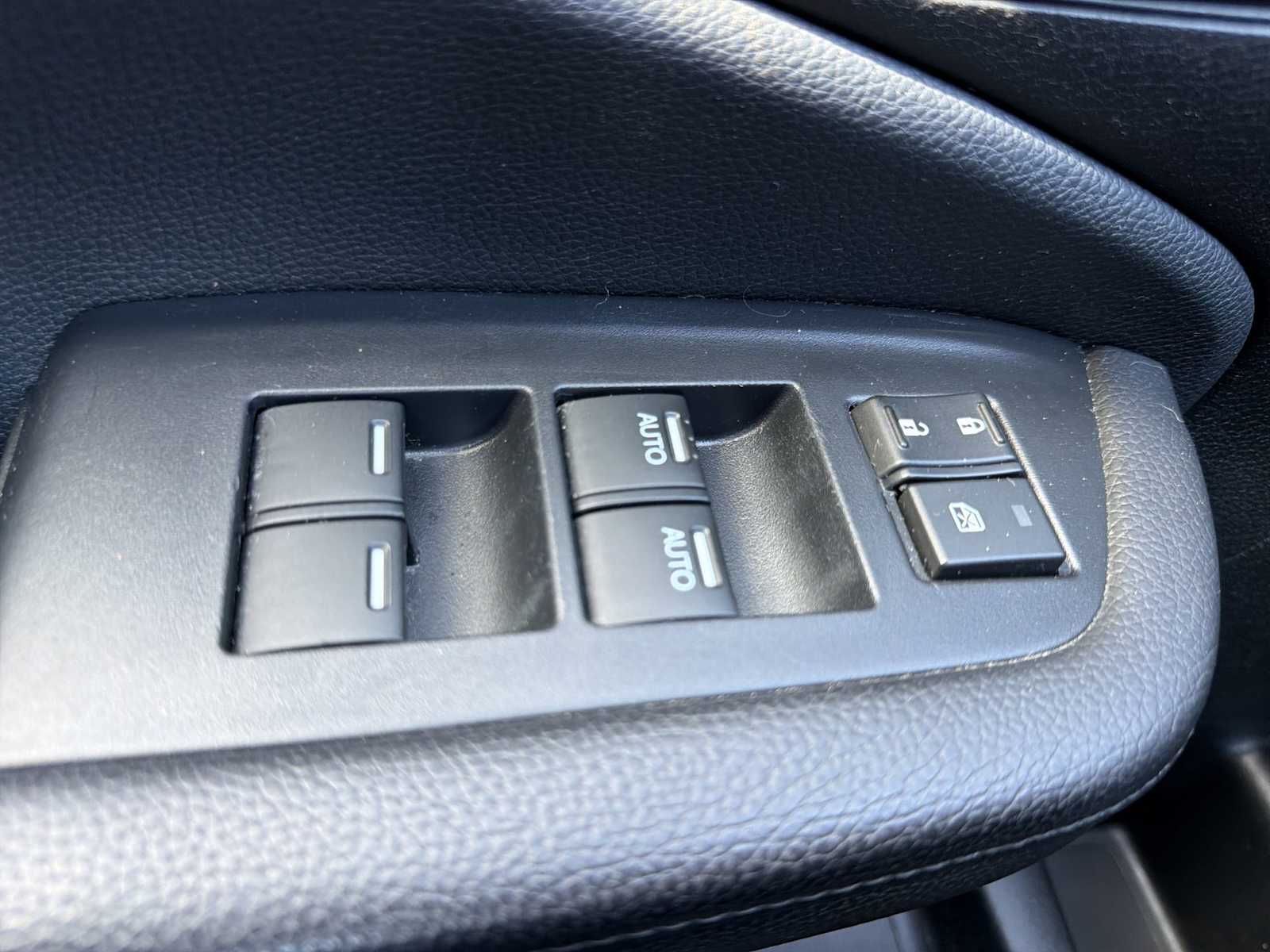 Thumbnail: 2020 Honda Passport - 15