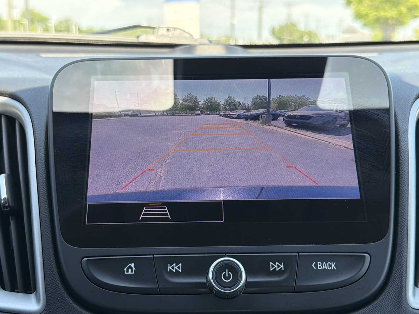 Thumbnail: 2024 Chevrolet Malibu - 22