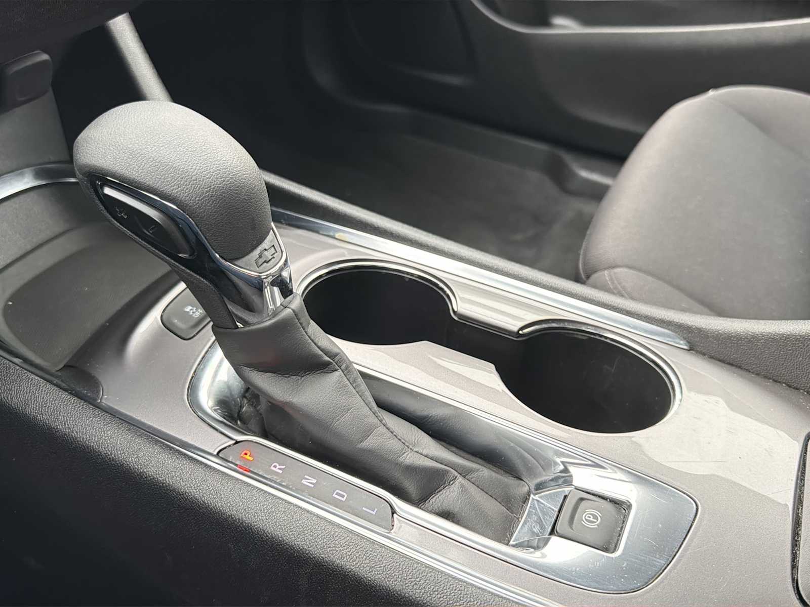 Thumbnail: 2024 Chevrolet Malibu - 21