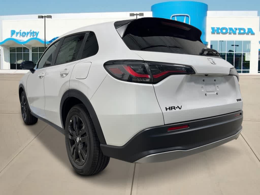 Thumbnail: 2027 Honda HR-V - 3