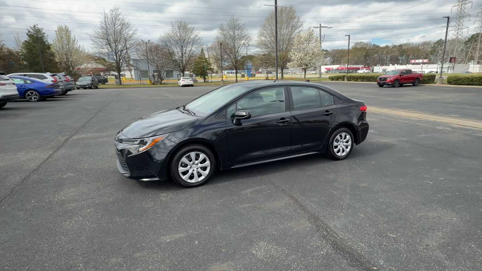 Thumbnail: 2024 Toyota Corolla - 4