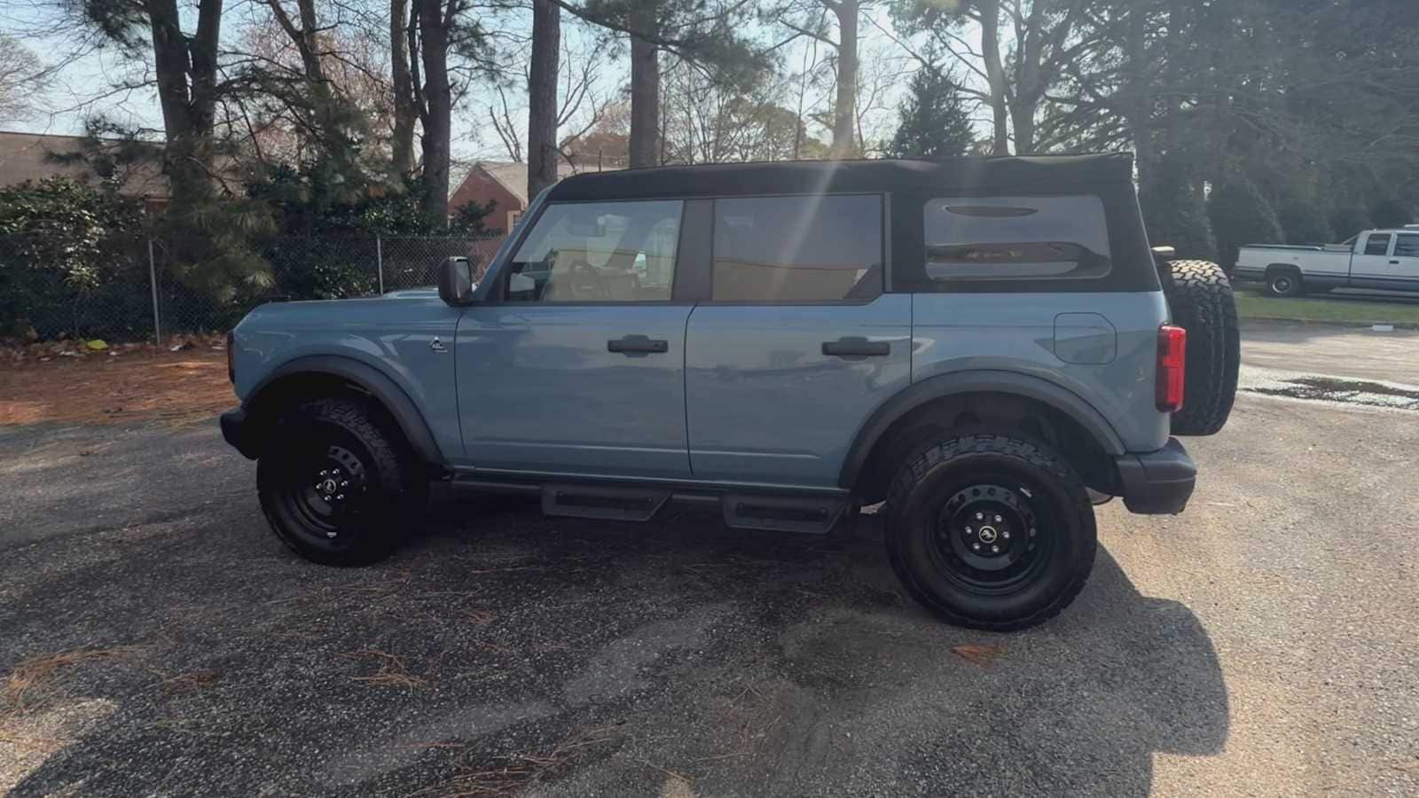 Thumbnail: 2023 Ford Bronco - 6