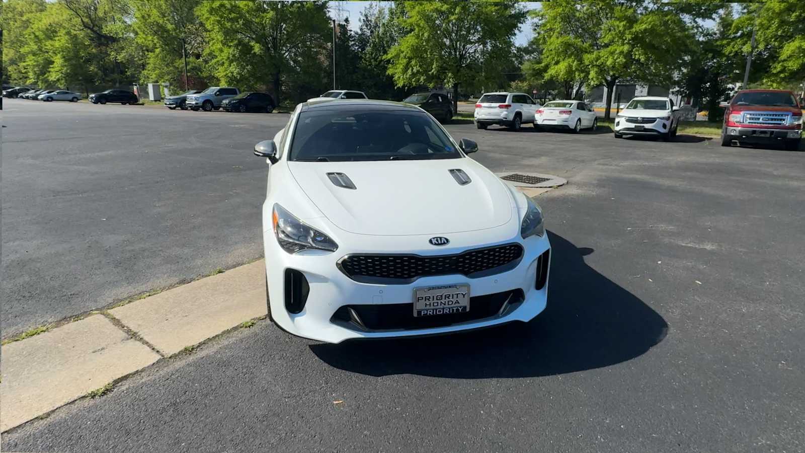 Thumbnail: 2020 Kia Stinger - 3