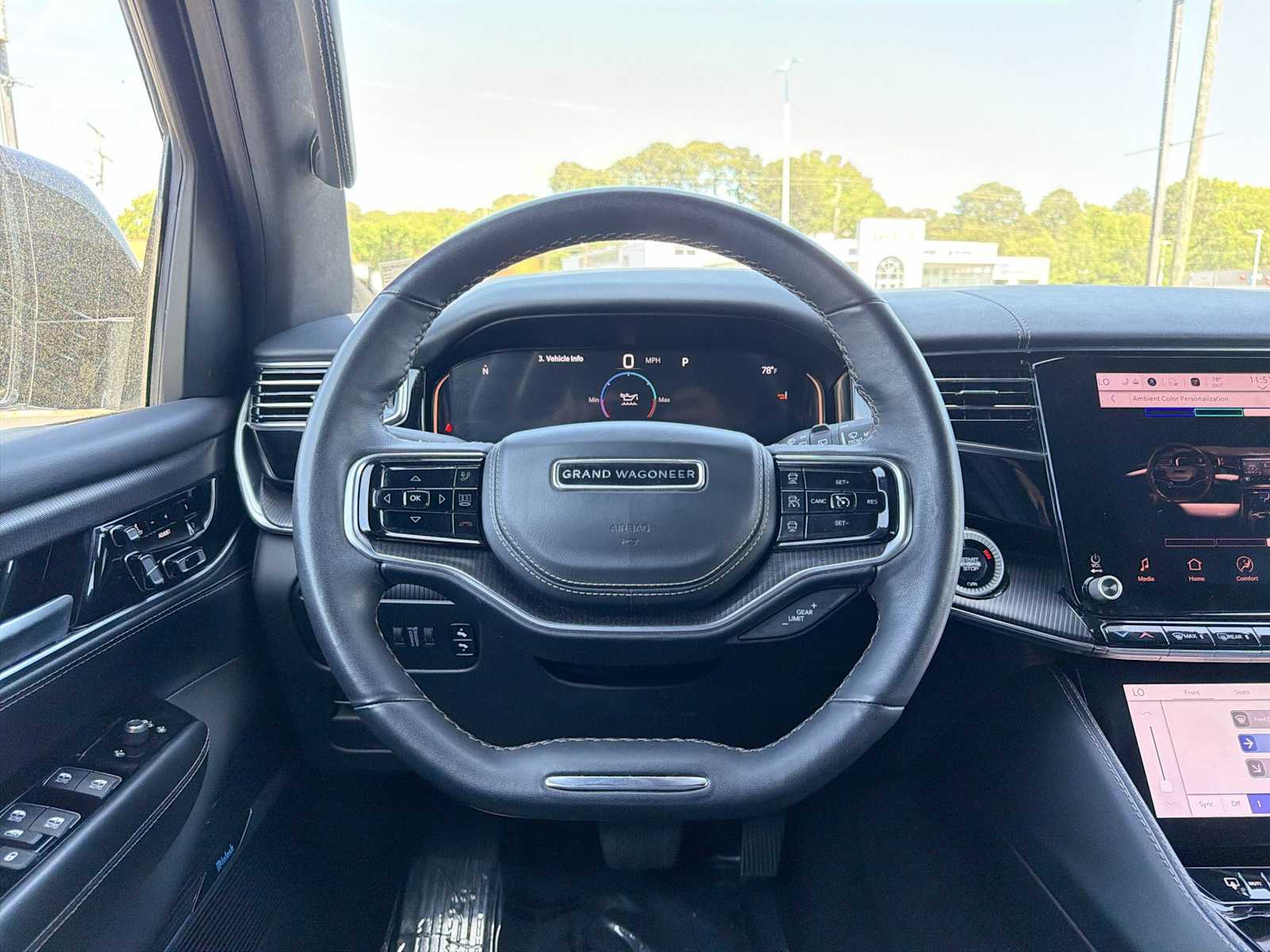 Thumbnail: 2024 Jeep Grand Wagoneer L - 11