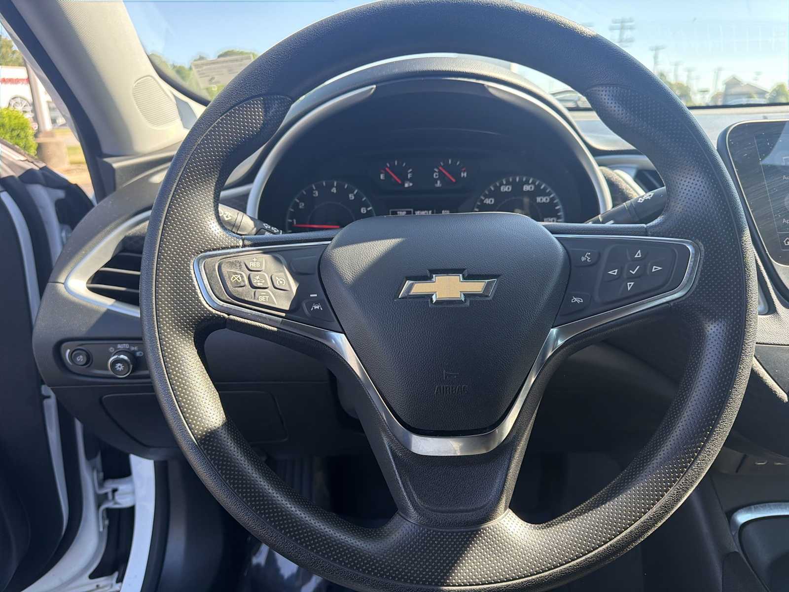 Thumbnail: 2024 Chevrolet Malibu - 11