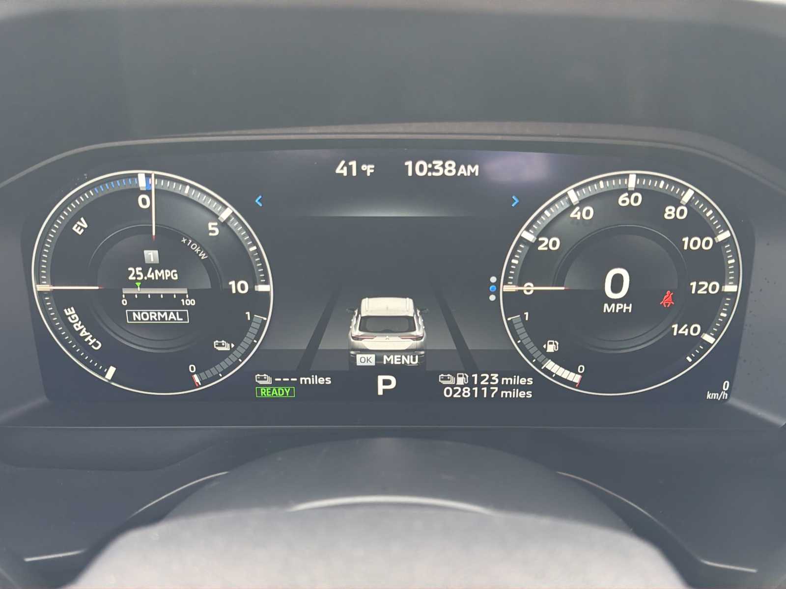 Thumbnail: 2024 Mitsubishi Outlander - 10