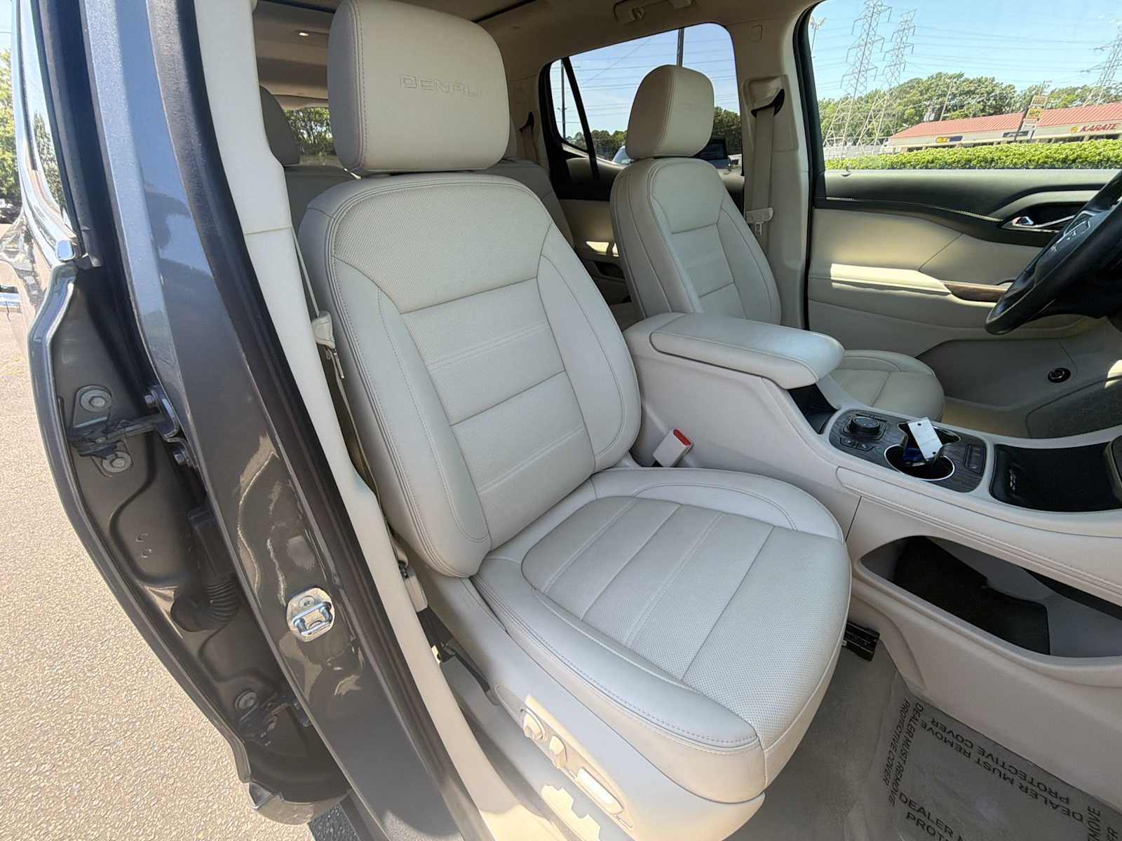 Thumbnail: 2021 GMC Acadia - 28