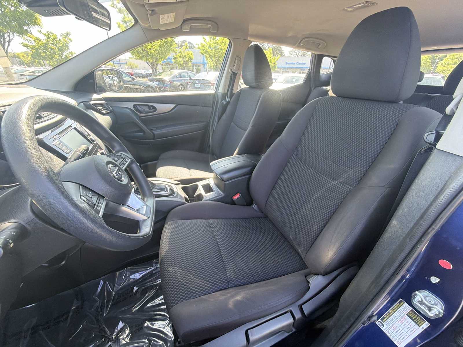 Thumbnail: 2020 Nissan Rogue Sport - 13