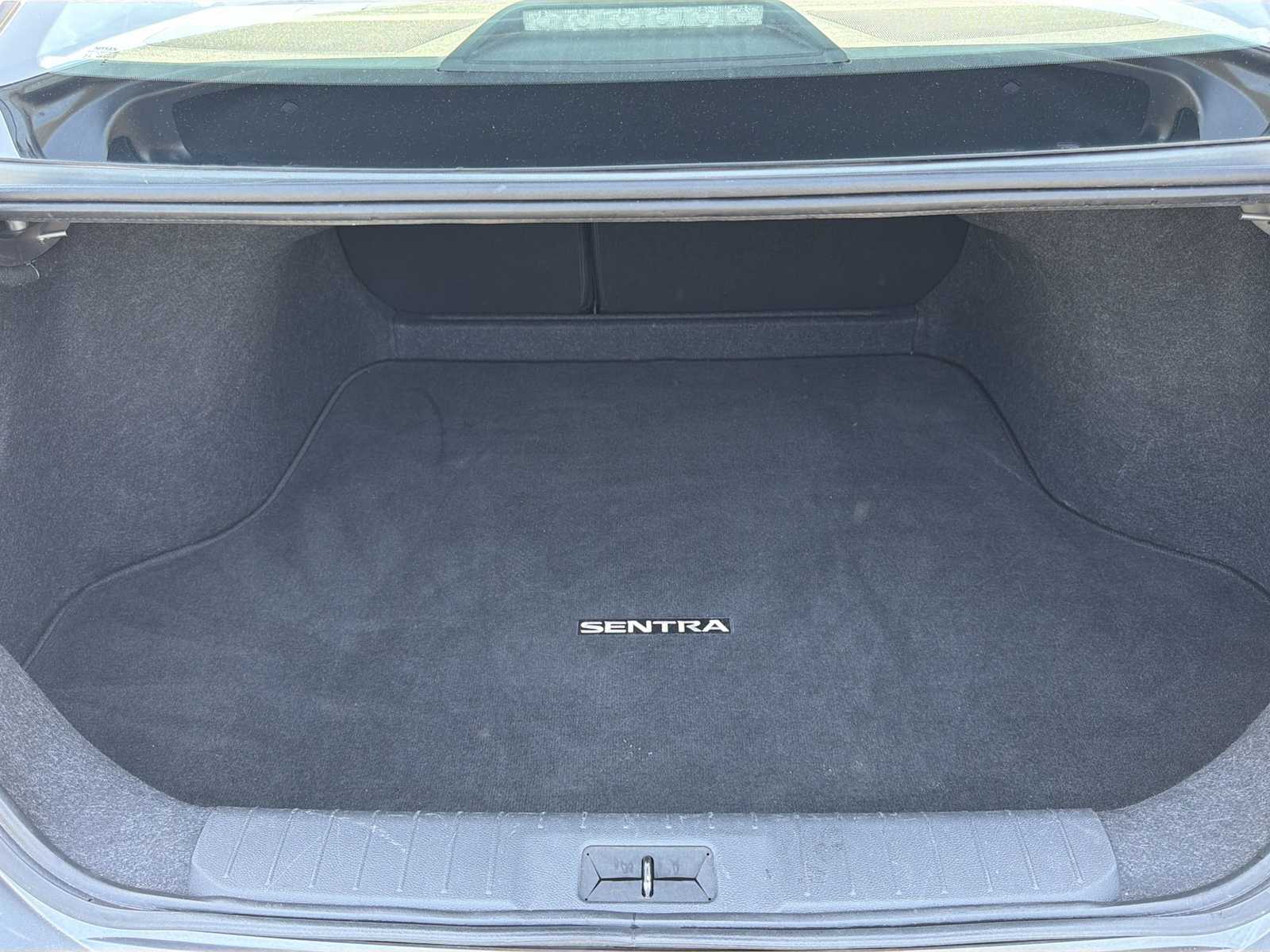 Thumbnail: 2024 Nissan Sentra - 19