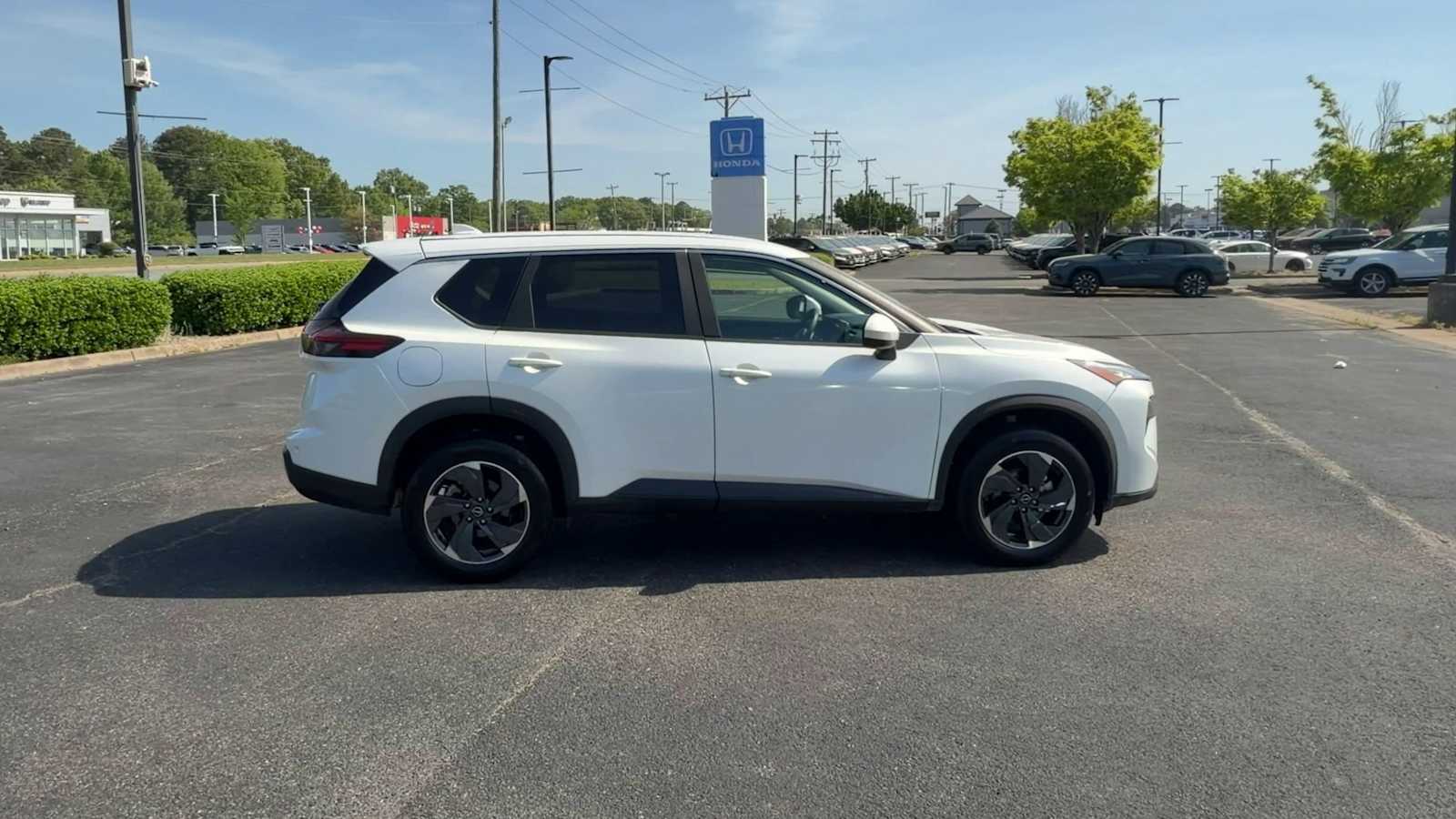 Thumbnail: 2024 Nissan Rogue - 9