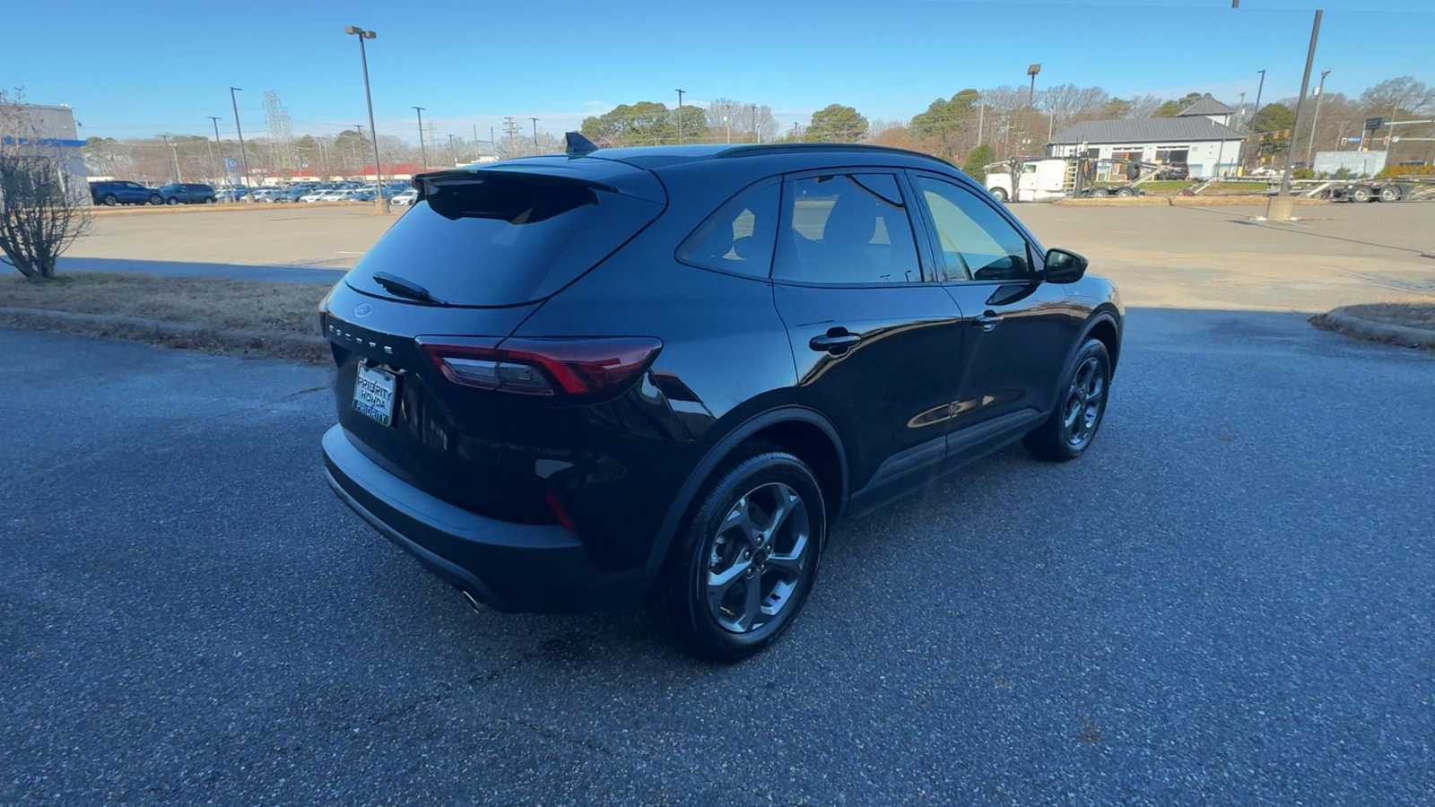 Thumbnail: 2025 Ford Escape - 8