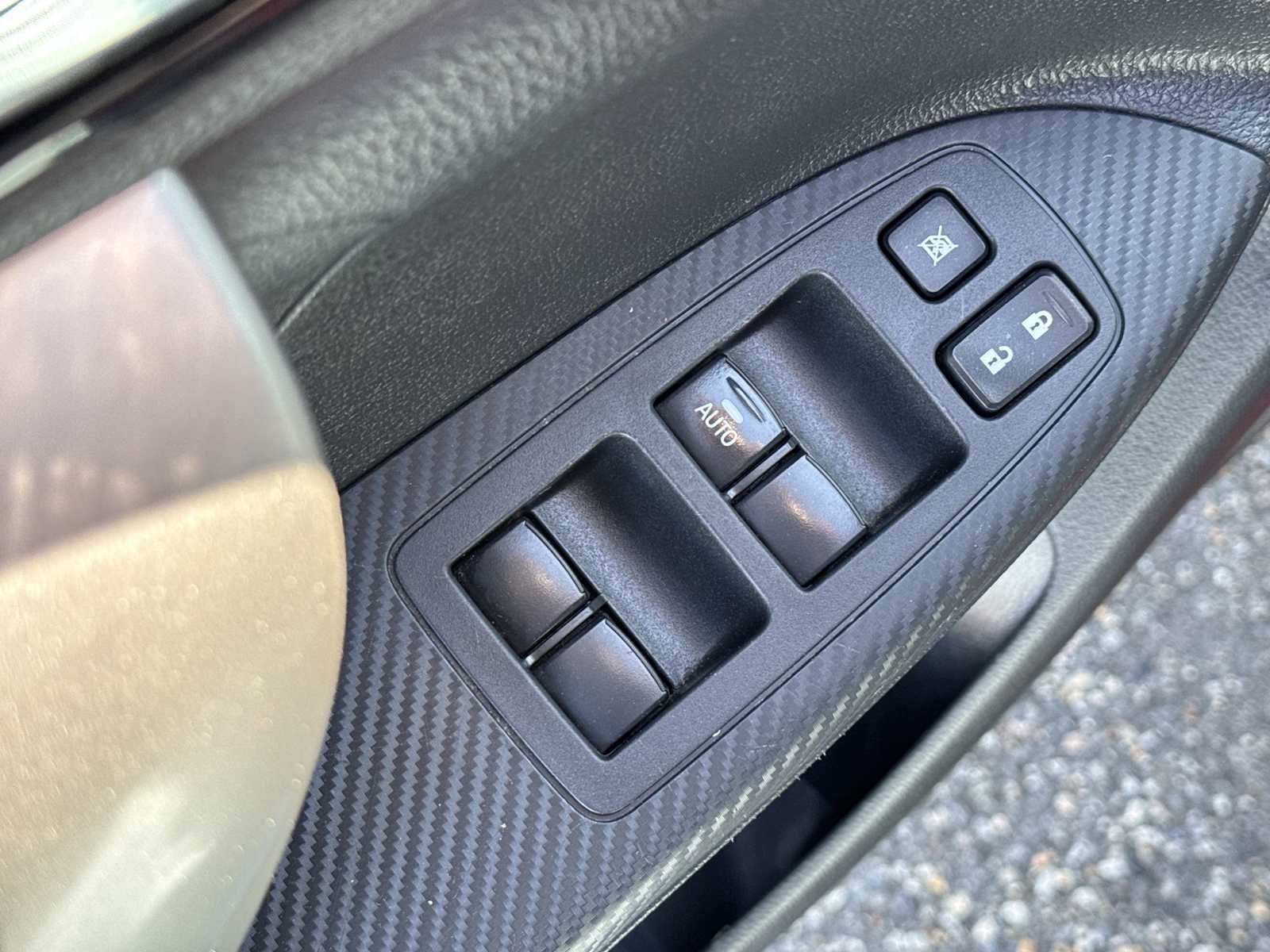 Thumbnail: 2024 Mitsubishi Eclipse Cross - 15