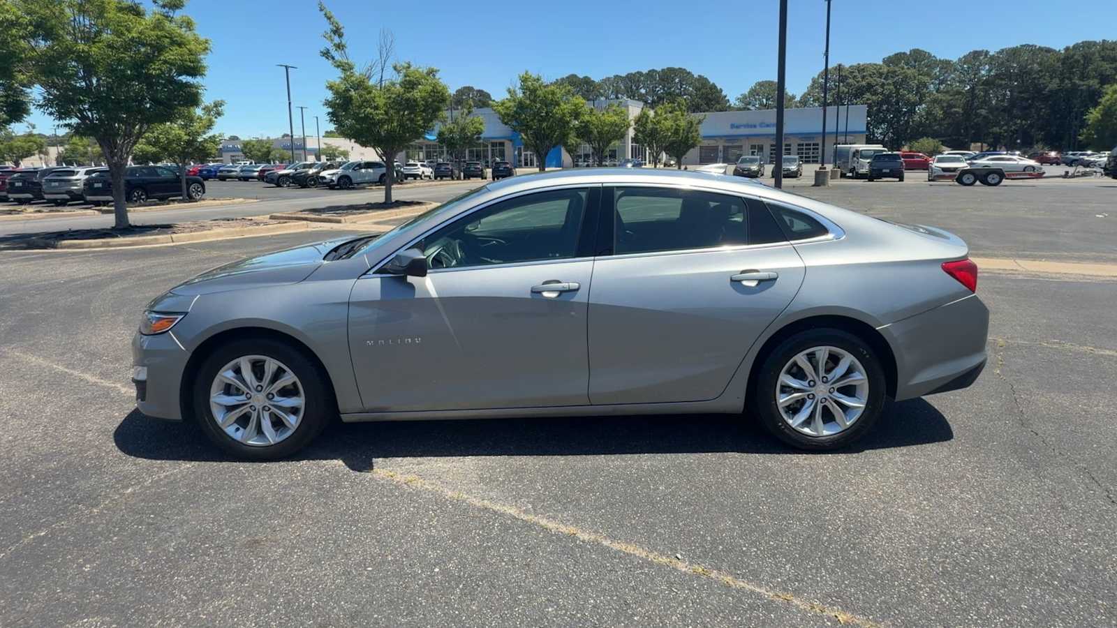 Thumbnail: 2024 Chevrolet Malibu - 5