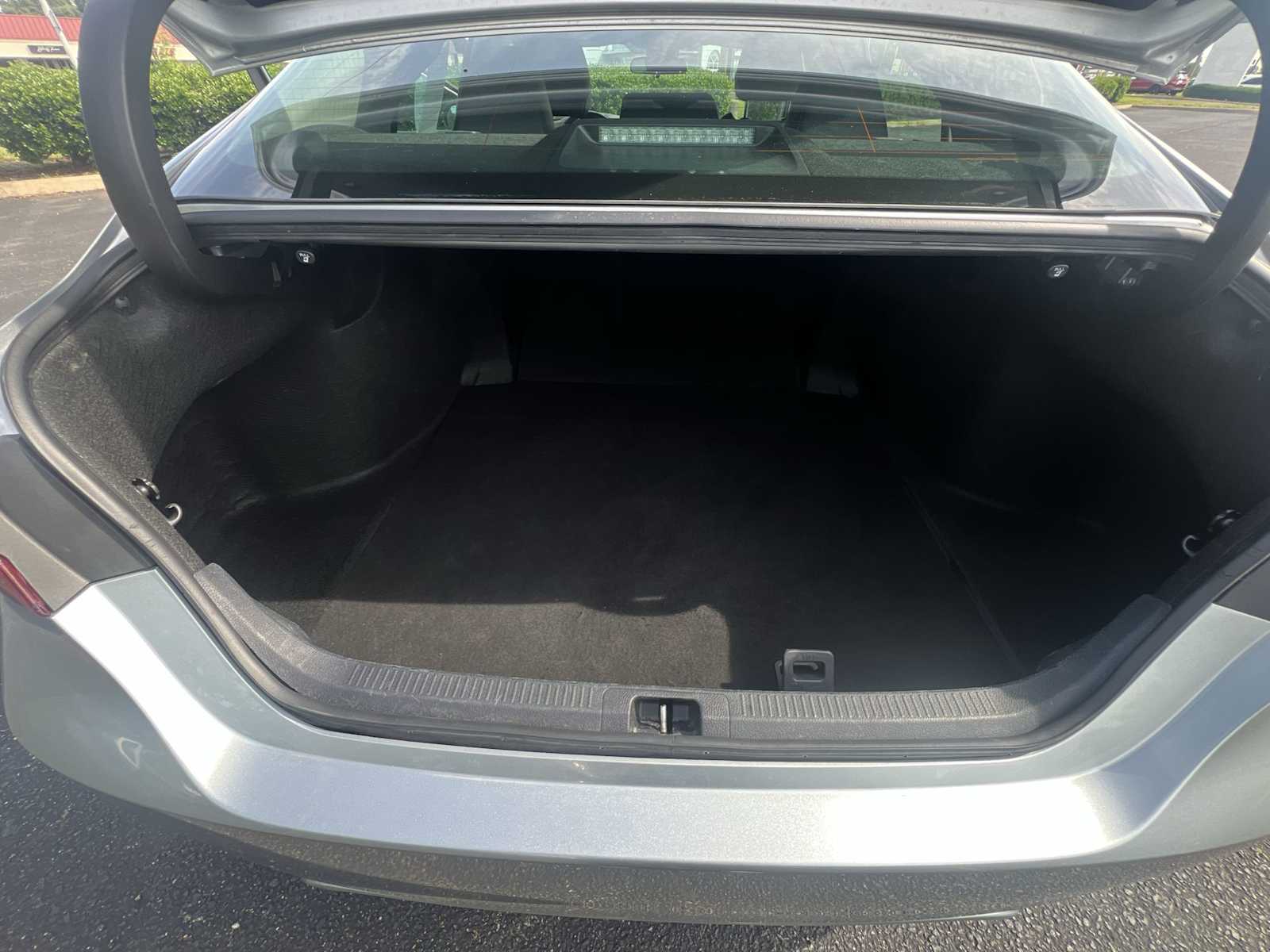 2023 Toyota Camry SE 19